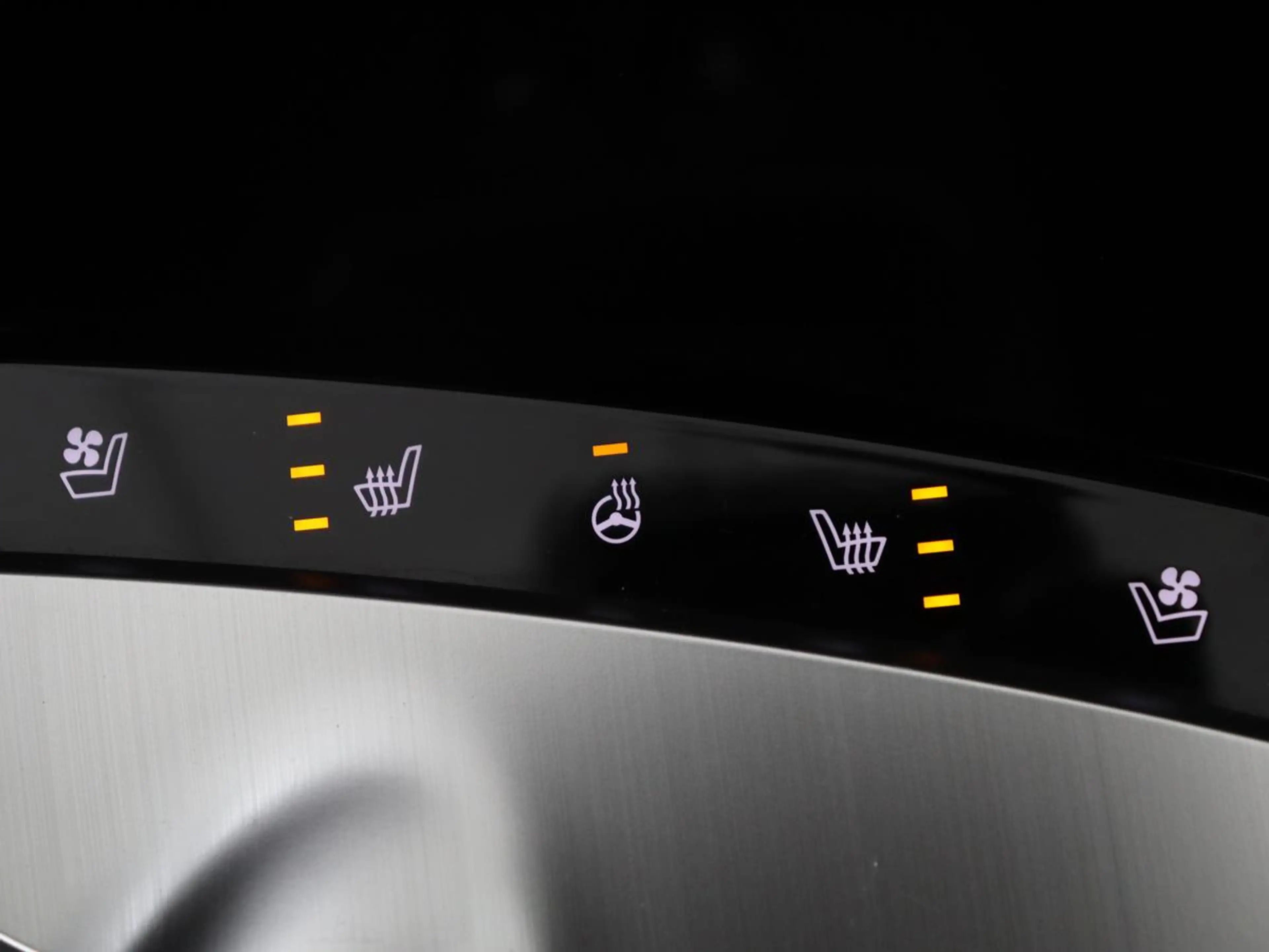 Kia EV6 Plus 77.4 kWh SOH 94,2% | LED | Meridian Sound | C — photo 8