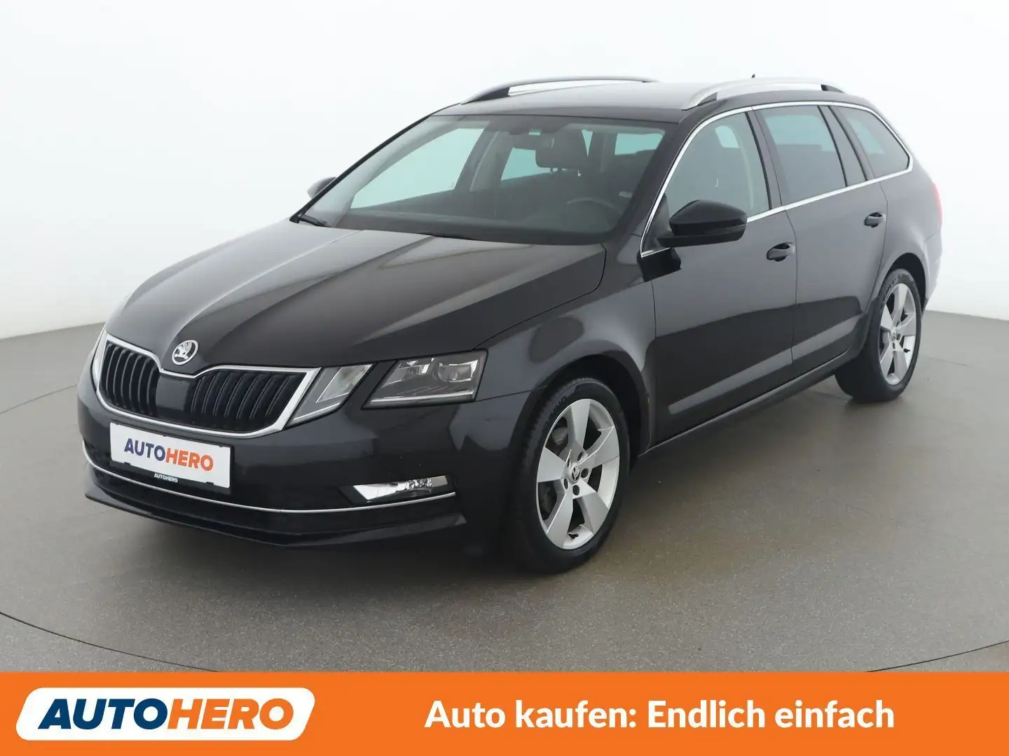 Skoda Octavia 1.6 TDI Style Schwarz - 1