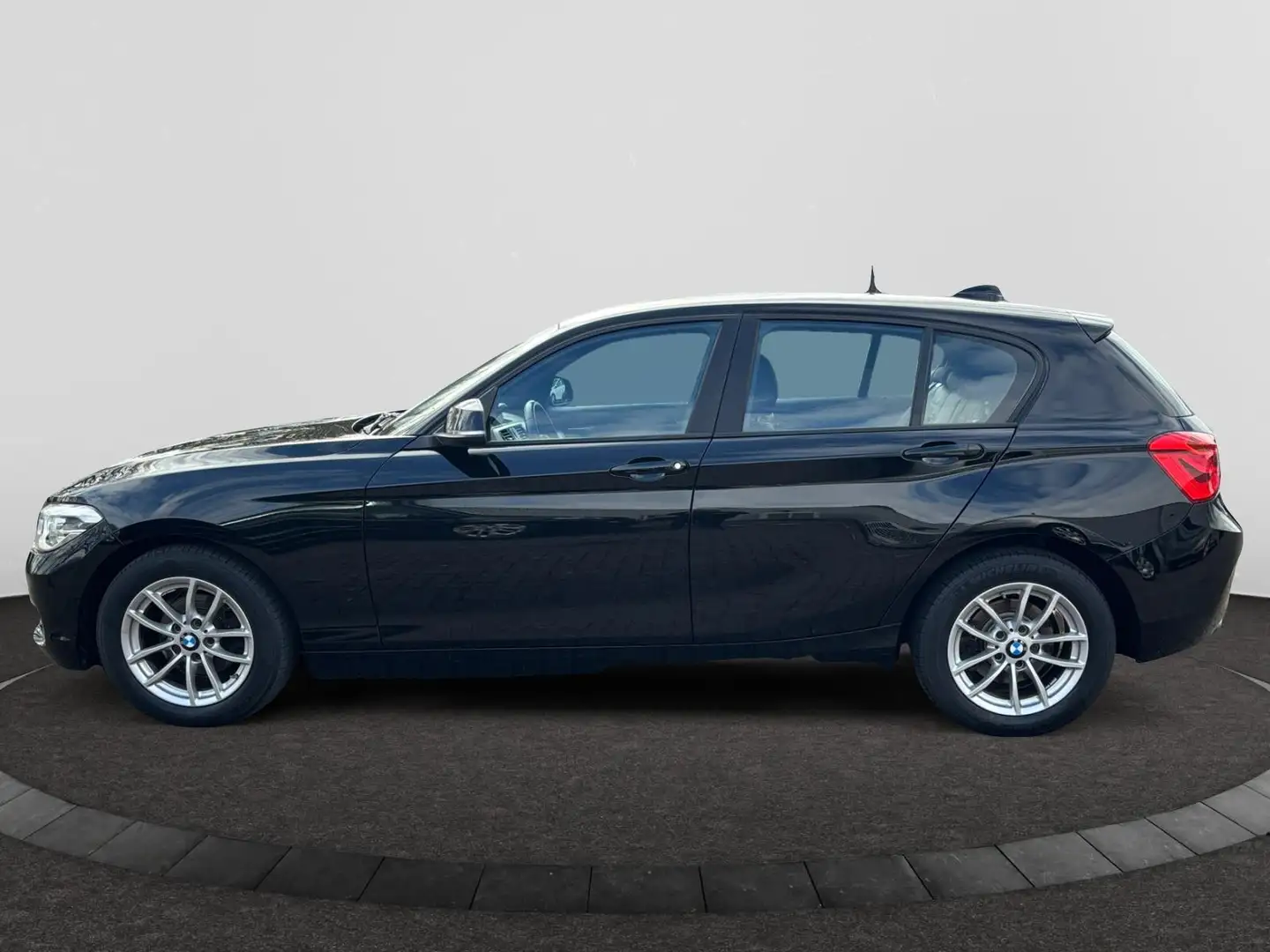 BMW 118 1-serie 118i High Executive | Automaat | Cruise | Noir - 2