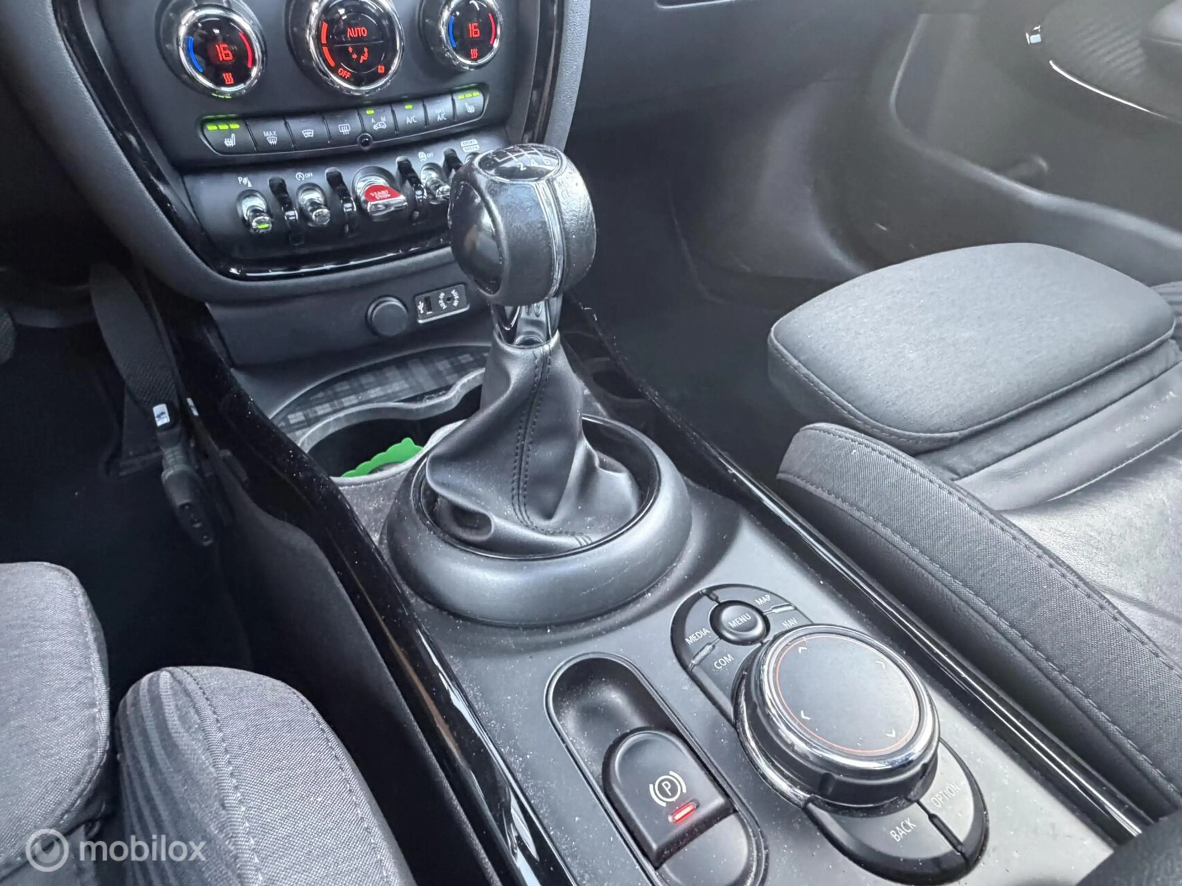 MINI Cooper Clubman 1.5 Chili Serious Business 2019 / Panodak / Carpla — photo 22
