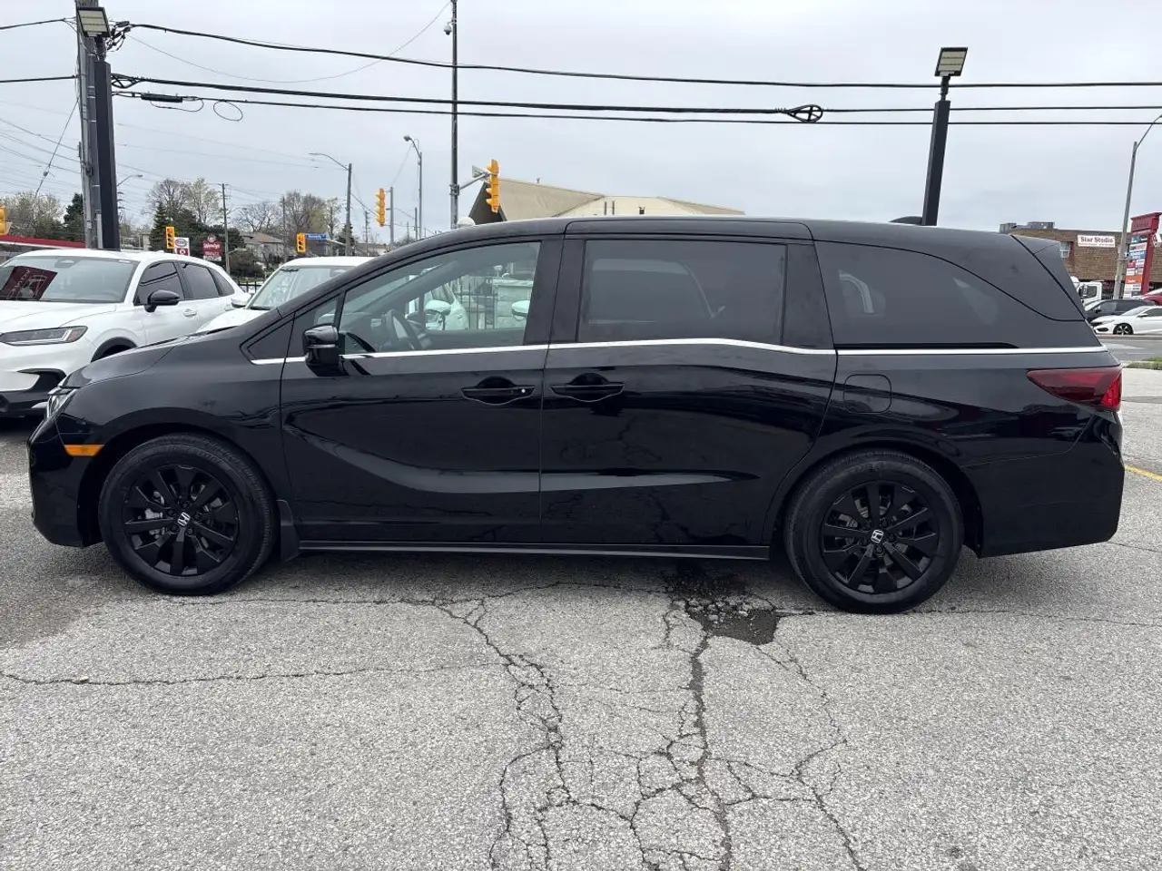 Honda Odyssey снимка Honda Odyssey