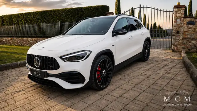 Mercedes-Benz GLA 45 AMG 421cv - 4Matic - PARI AL NUOVO