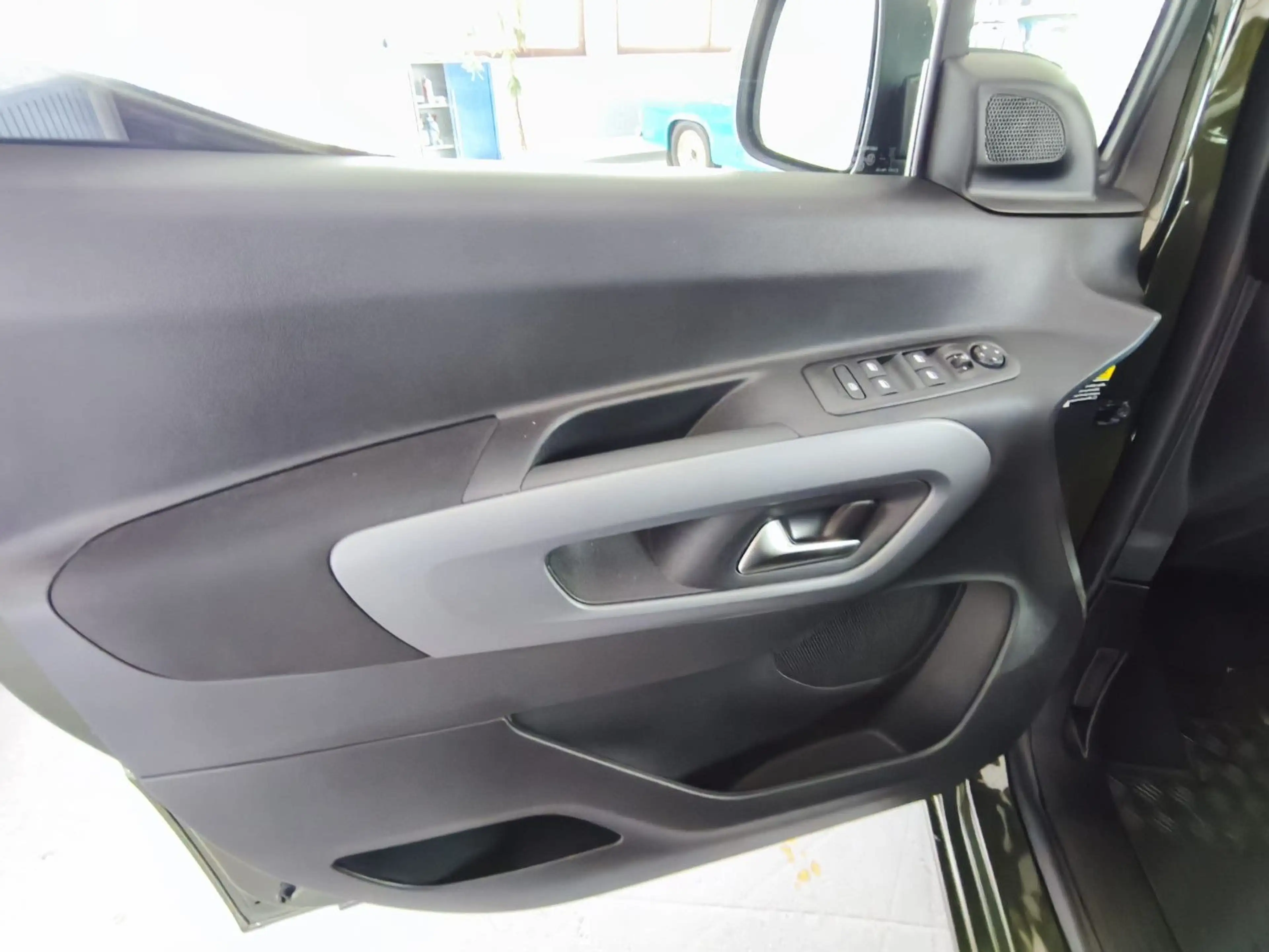 Opel Combo Life Elegance-L2H1-LED,Navi,RFK,7Sitzer,M1 — photo 10