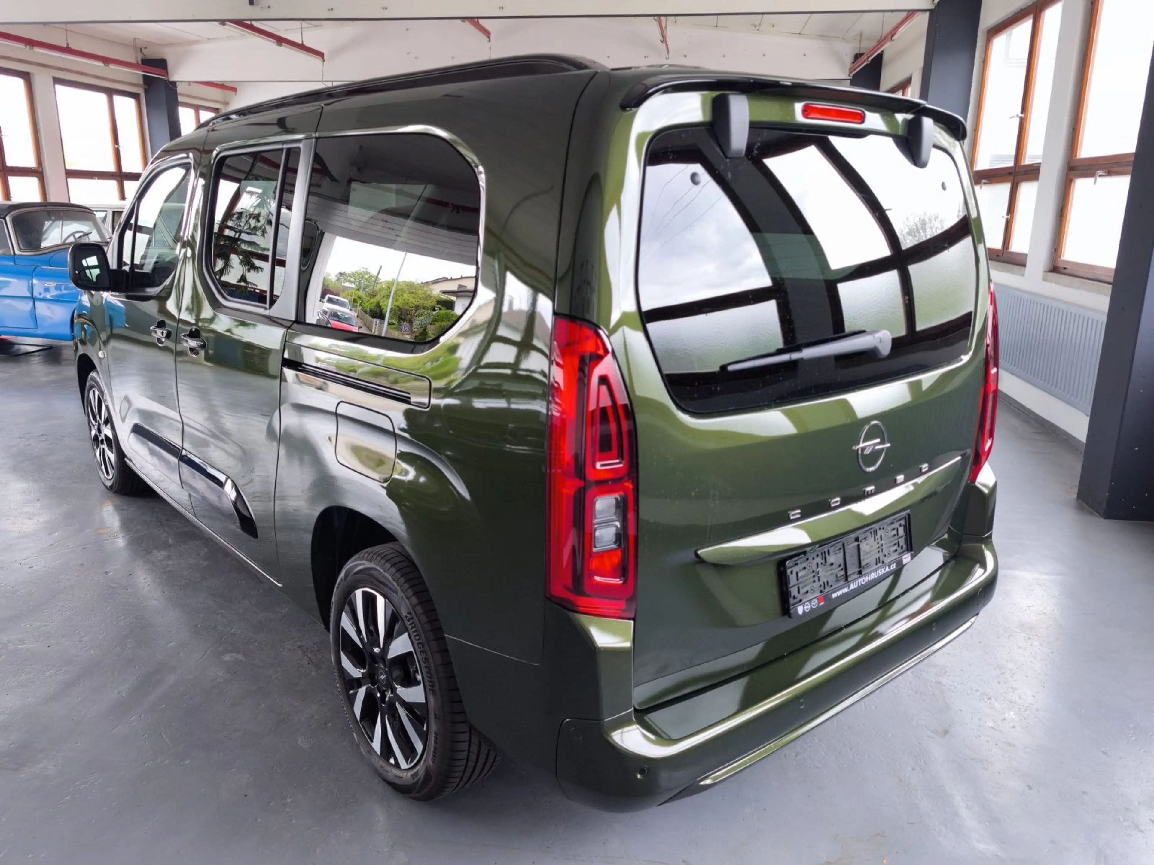Opel Combo Life Elegance-L2H1-LED,Navi,RFK,7Sitzer,M1 — photo 3