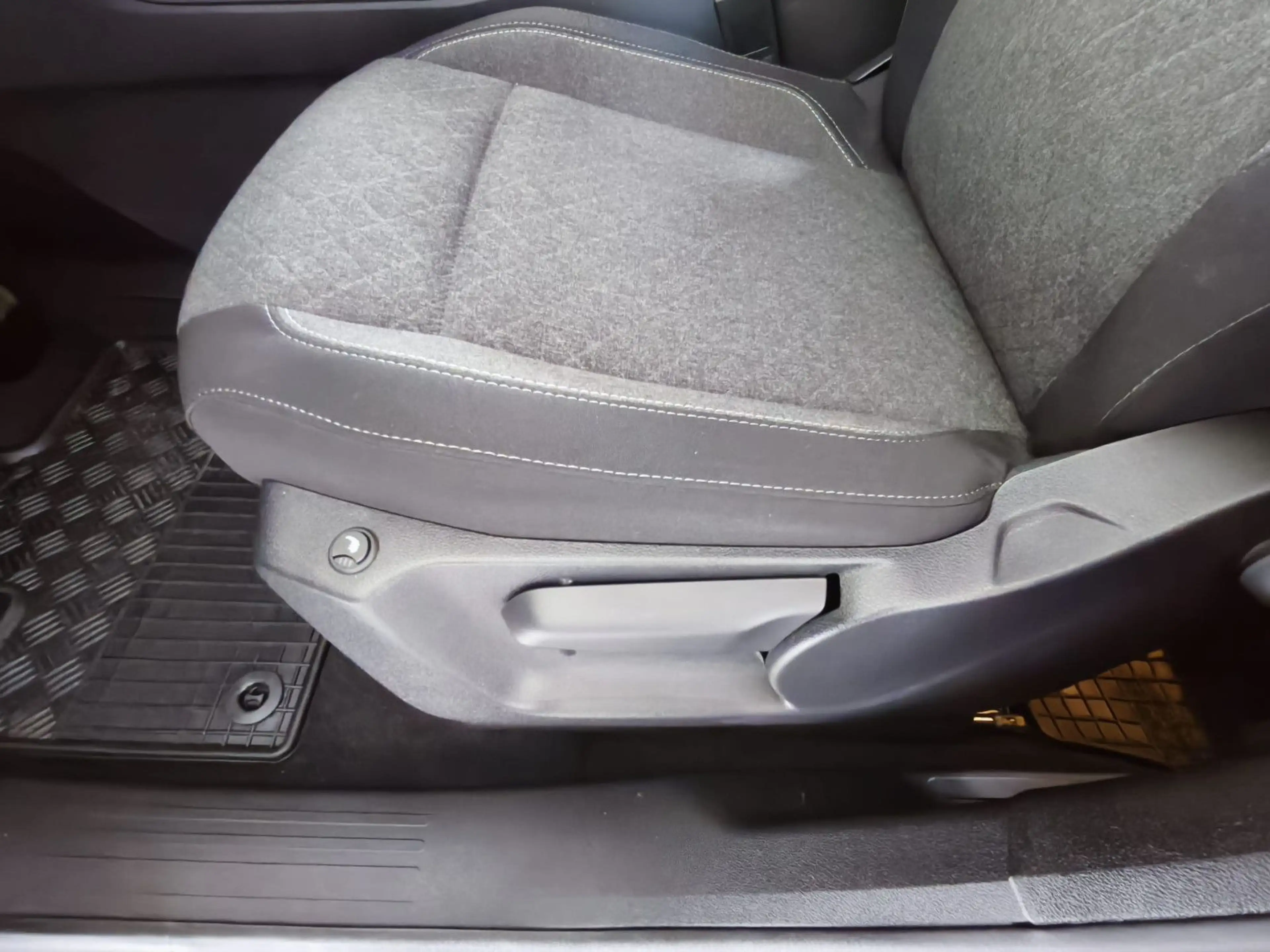 Opel Combo Life Elegance-L2H1-LED,Navi,RFK,7Sitzer,M1 — photo 12
