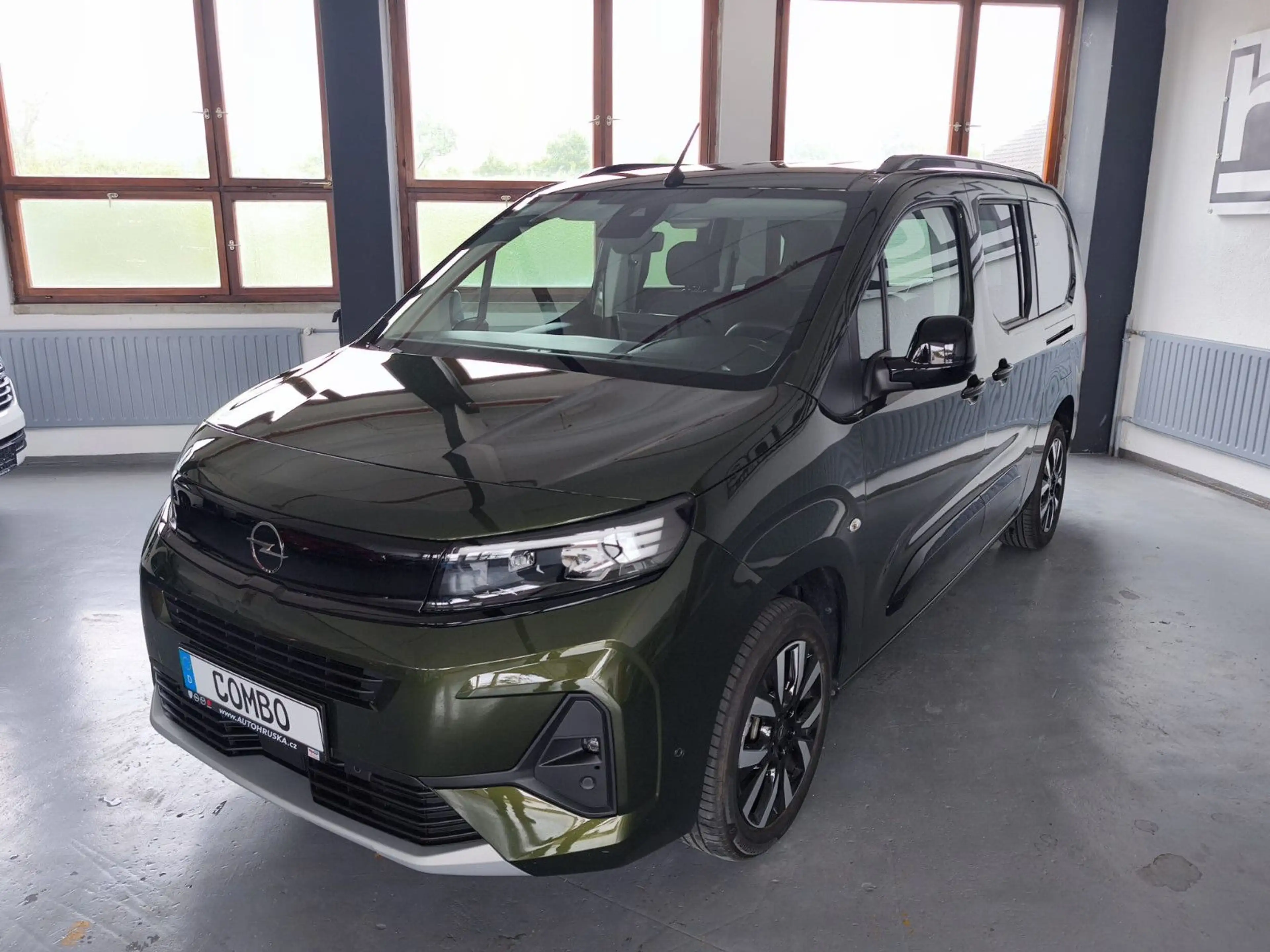 Opel Combo Life Elegance-L2H1-LED,Navi,RFK,7Sitzer,M1 — photo 2