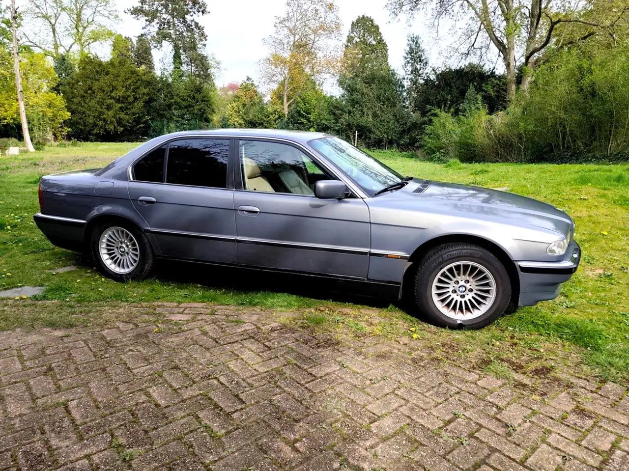 BMW 728i Special Equipment, foto 2