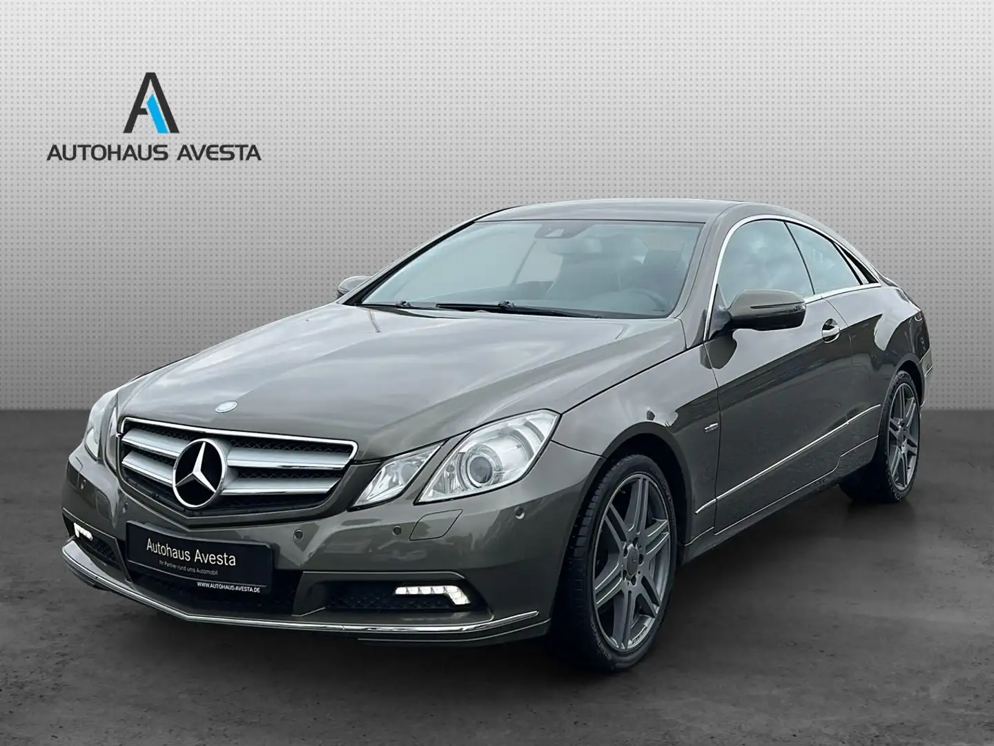 Mercedes-Benz E 350 CGI BE / 87.tKM/ 2.H / GARANTIE /292PS/AMG Gris - 1