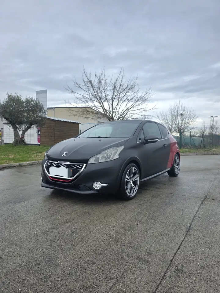 Peugeot 208 1.6 THP 200ch BVM6 GTi