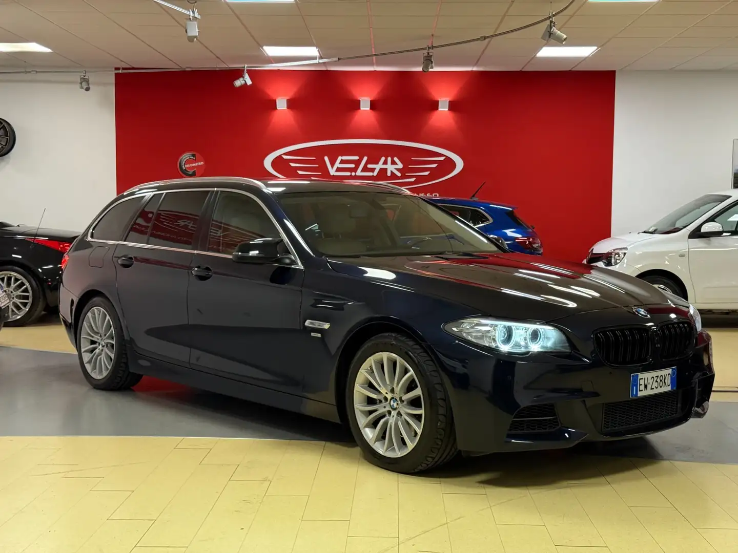 BMW 530 530dA 258CV Touring Luxury Bleu - 1