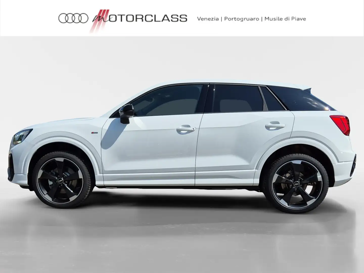 Audi Q2 35 1.5 tfsi identity black Bianco - 2