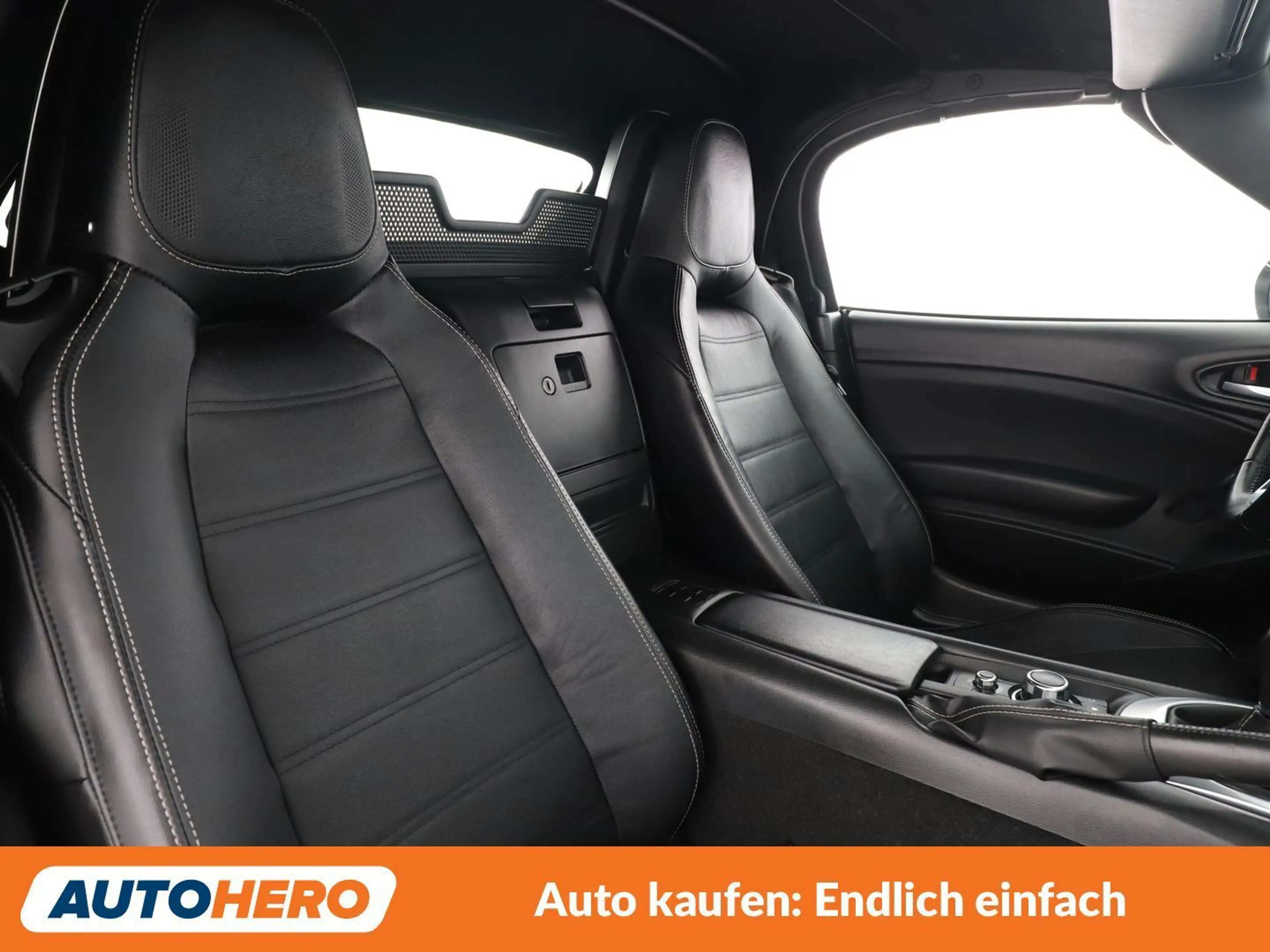 Fiat 124 Spider 1.4 Turbo Lusso — photo 14
