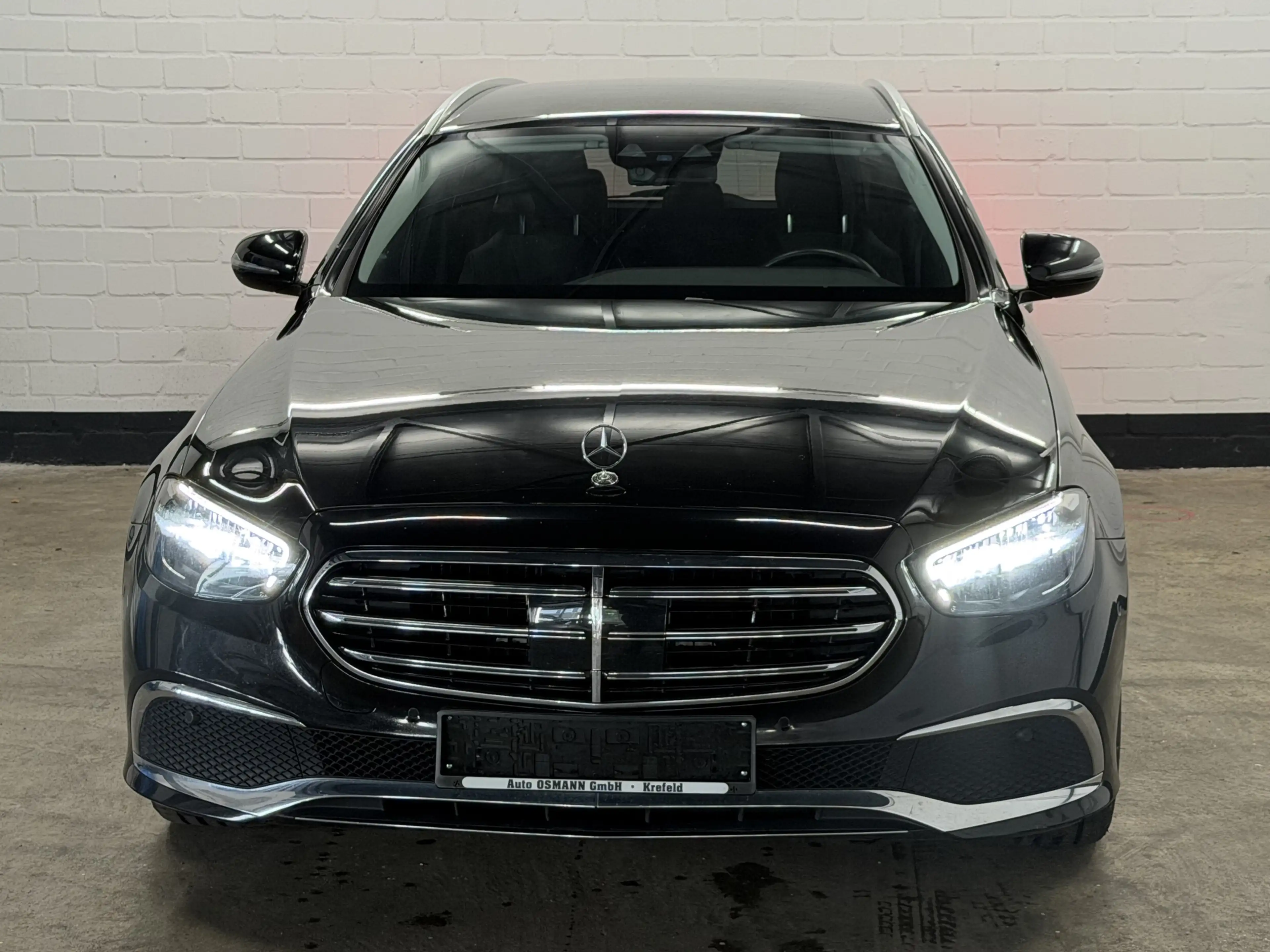 Mercedes-Benz E 220 d T 9G-TRONIC | RFK | LED | DAB — photo 2