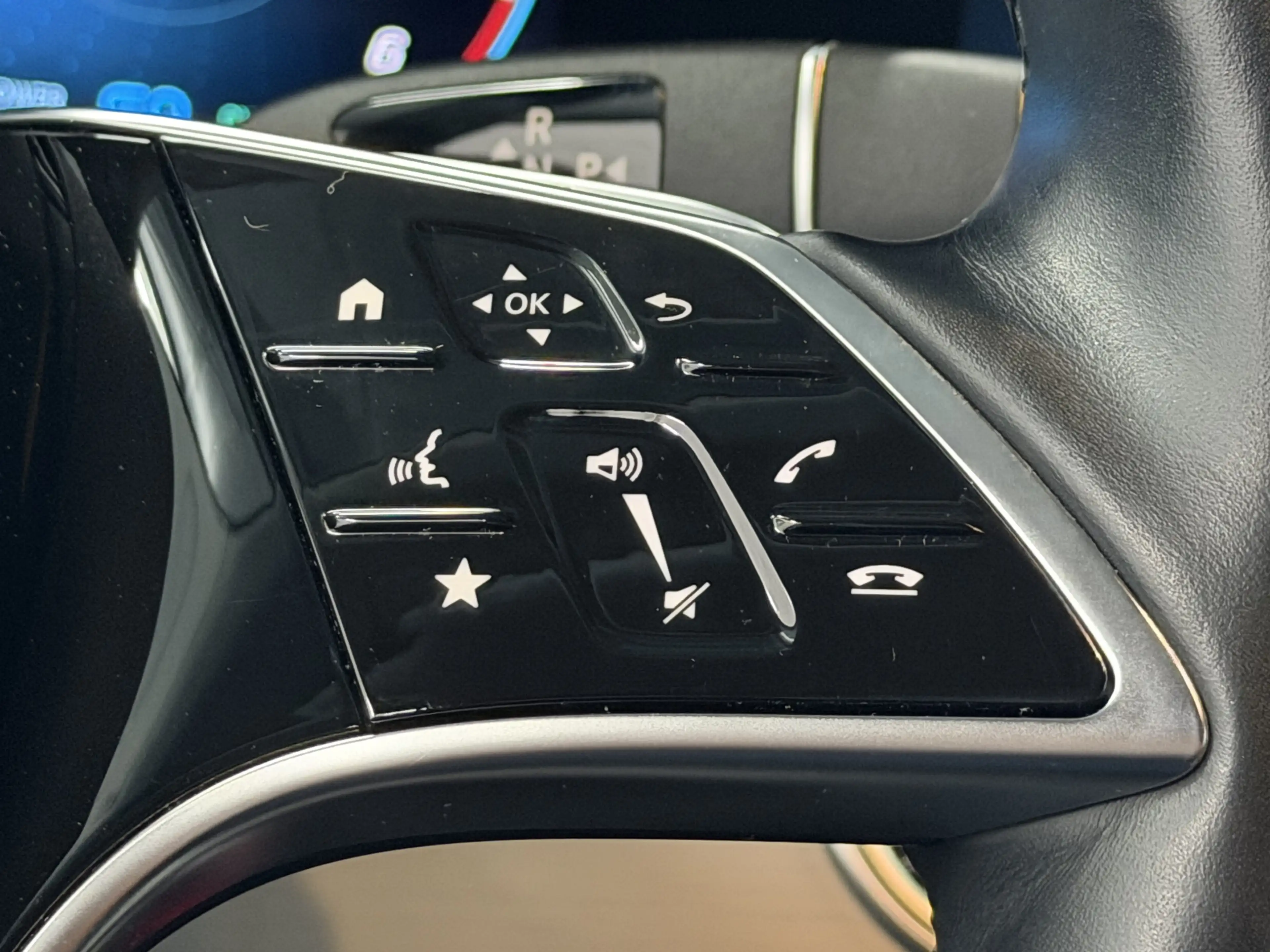 Mercedes-Benz E 220 d T 9G-TRONIC | RFK | LED | DAB — photo 12