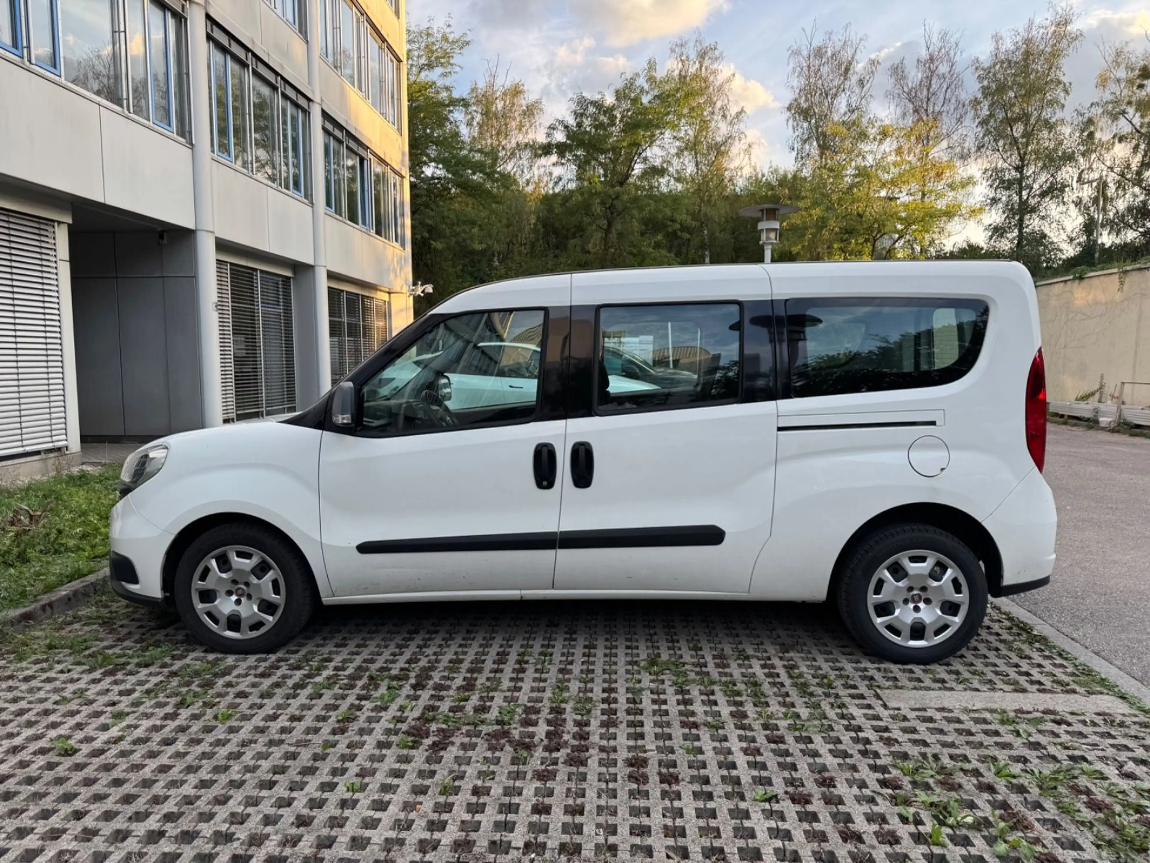 Fiat Doblo Doblò SX Maxi Kombi — photo 5