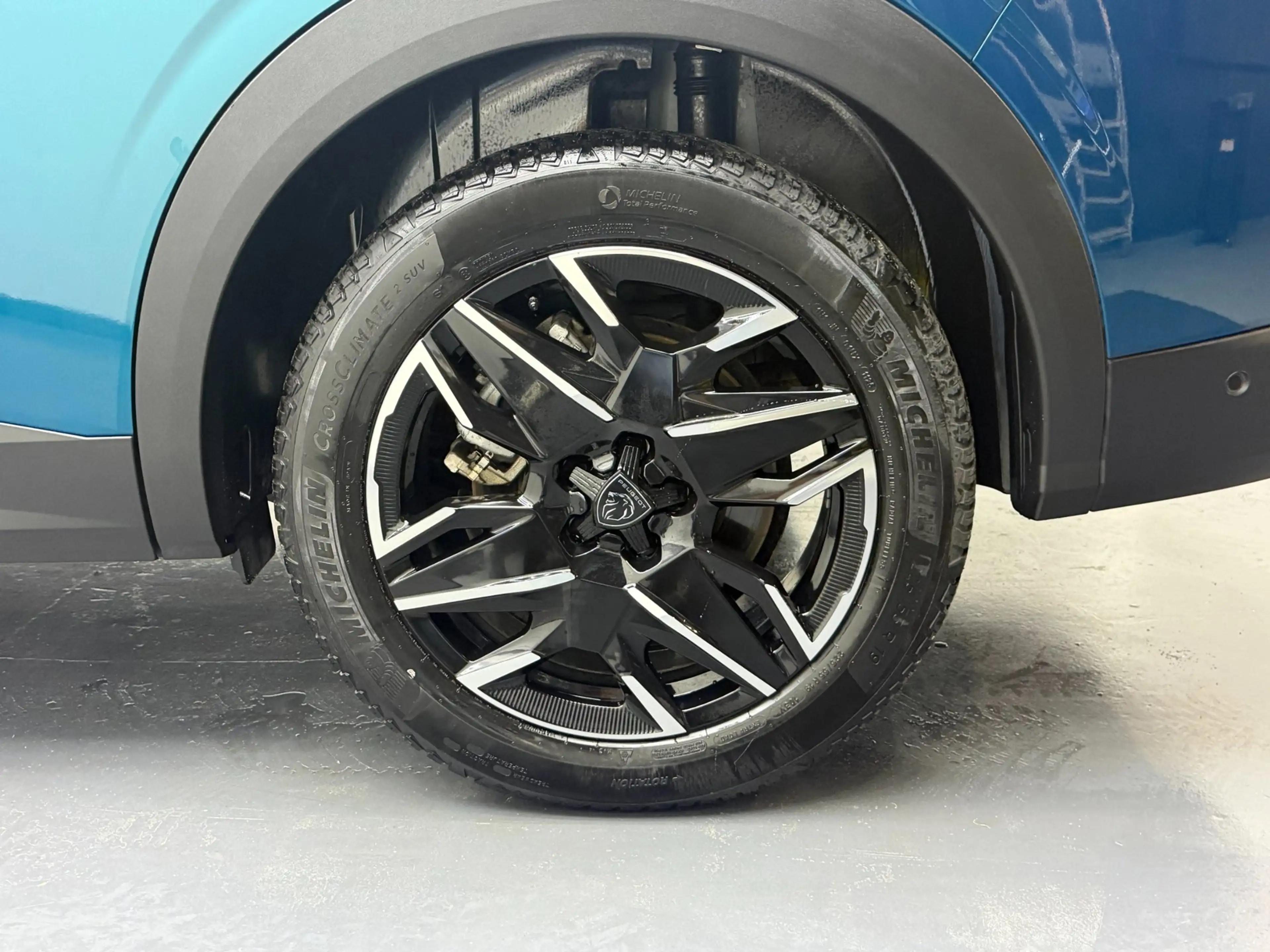 Peugeot 5008 1.2 Hybrid 145 GT 7p - (360) Camera - ACC - Clima — photo 8