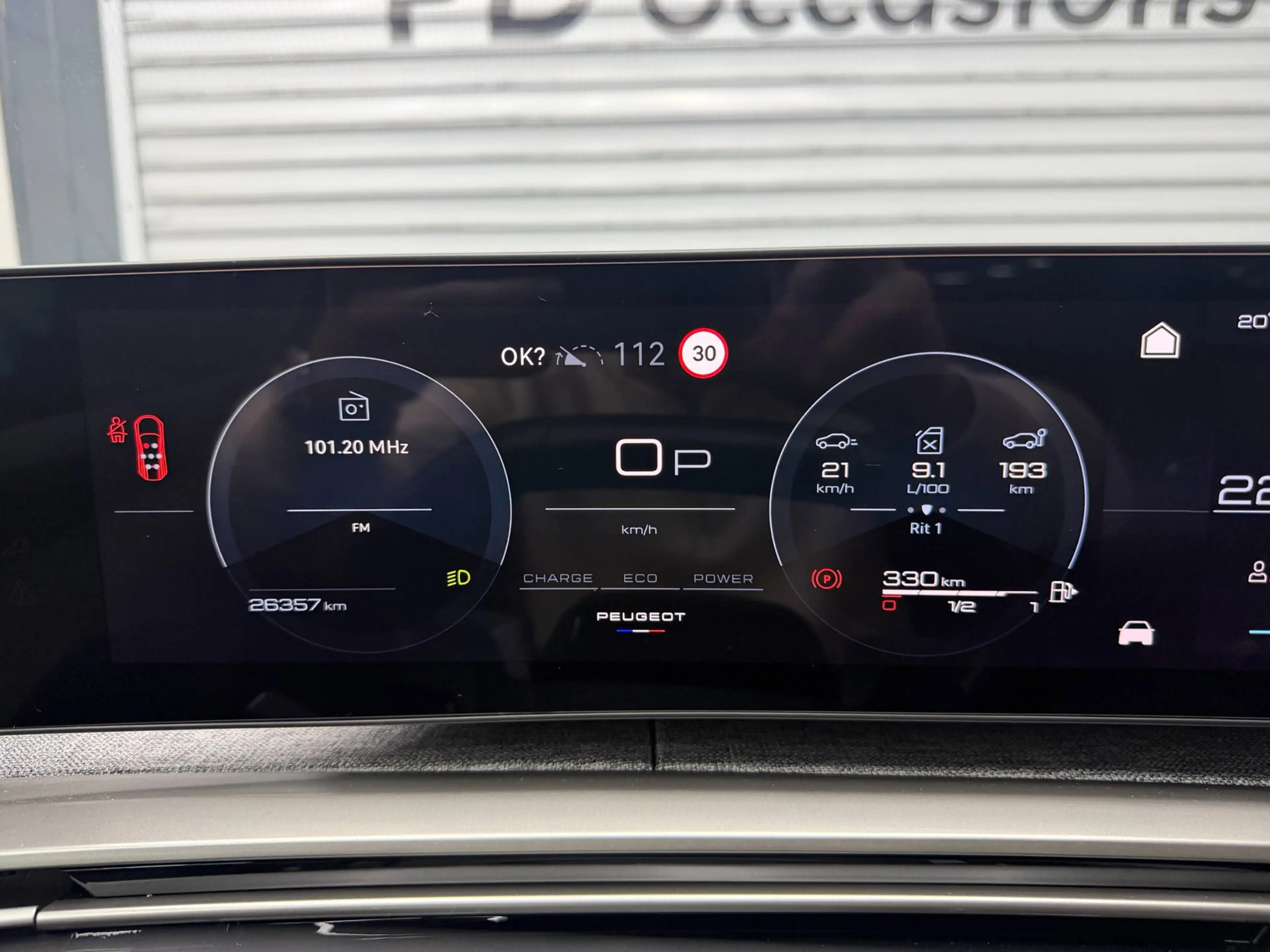 Peugeot 5008 1.2 Hybrid 145 GT 7p - (360) Camera - ACC - Clima — photo 25