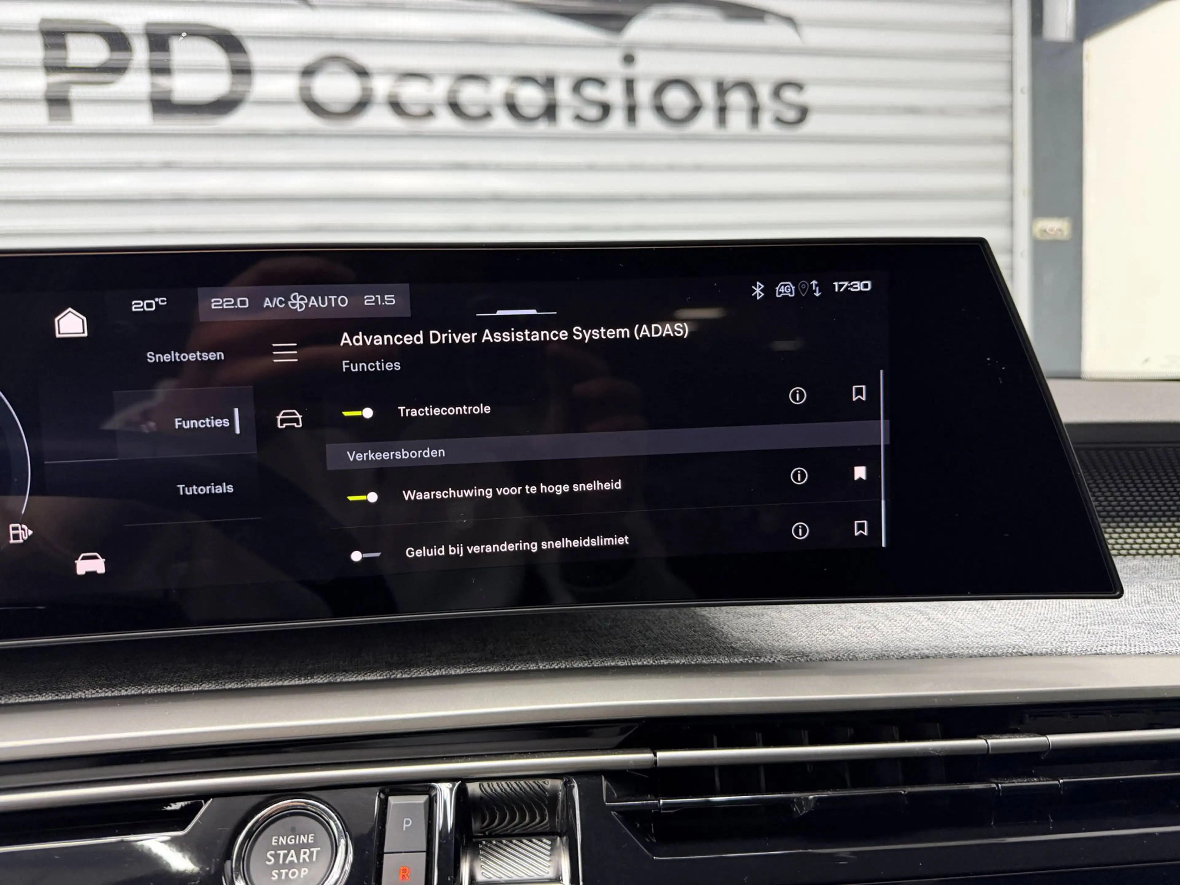 Peugeot 5008 1.2 Hybrid 145 GT 7p - (360) Camera - ACC - Clima — photo 33
