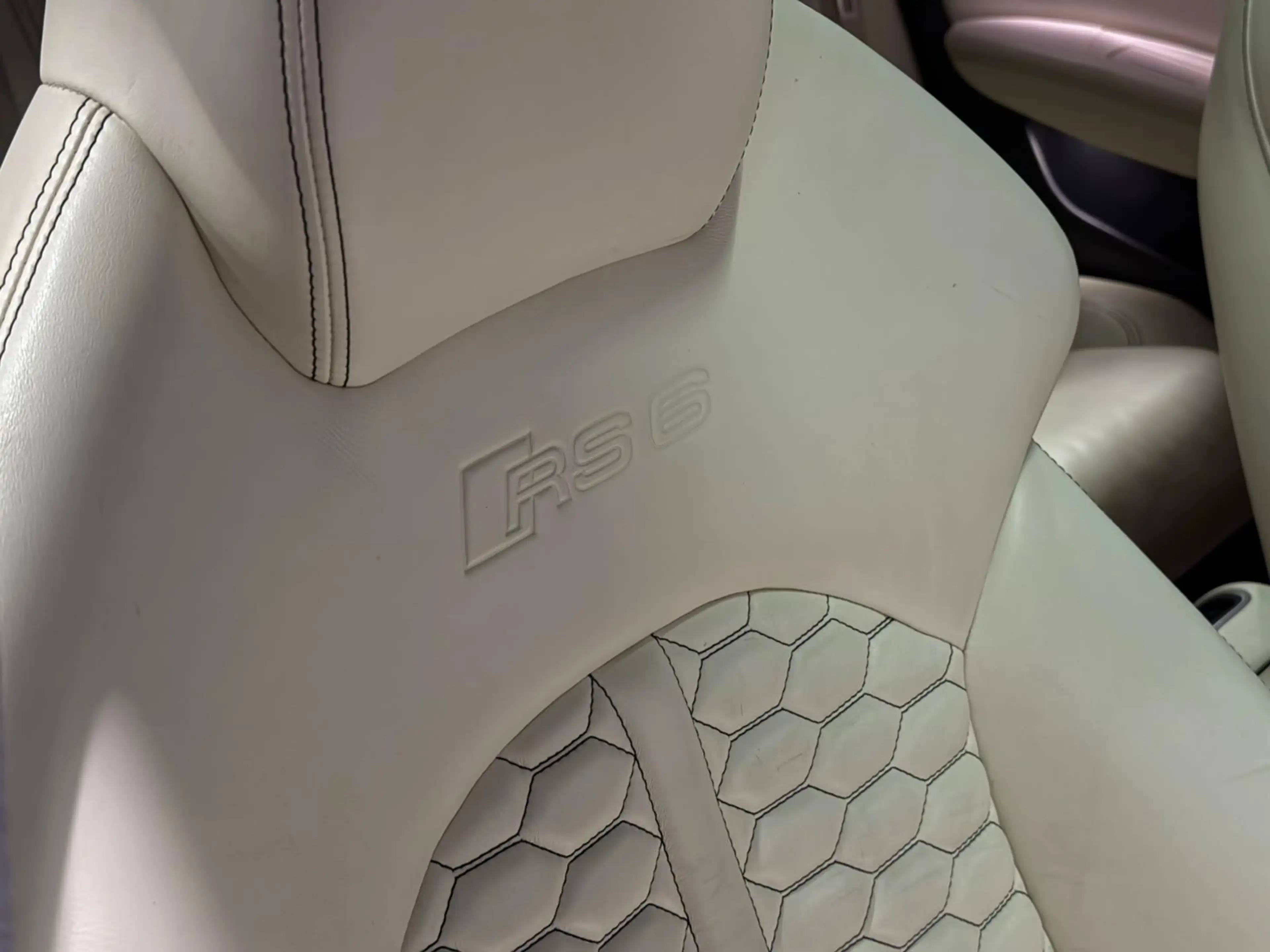Audi RS6 Performance 4.0 TFSI quattro Pro Line Plus | Audi — photo 25