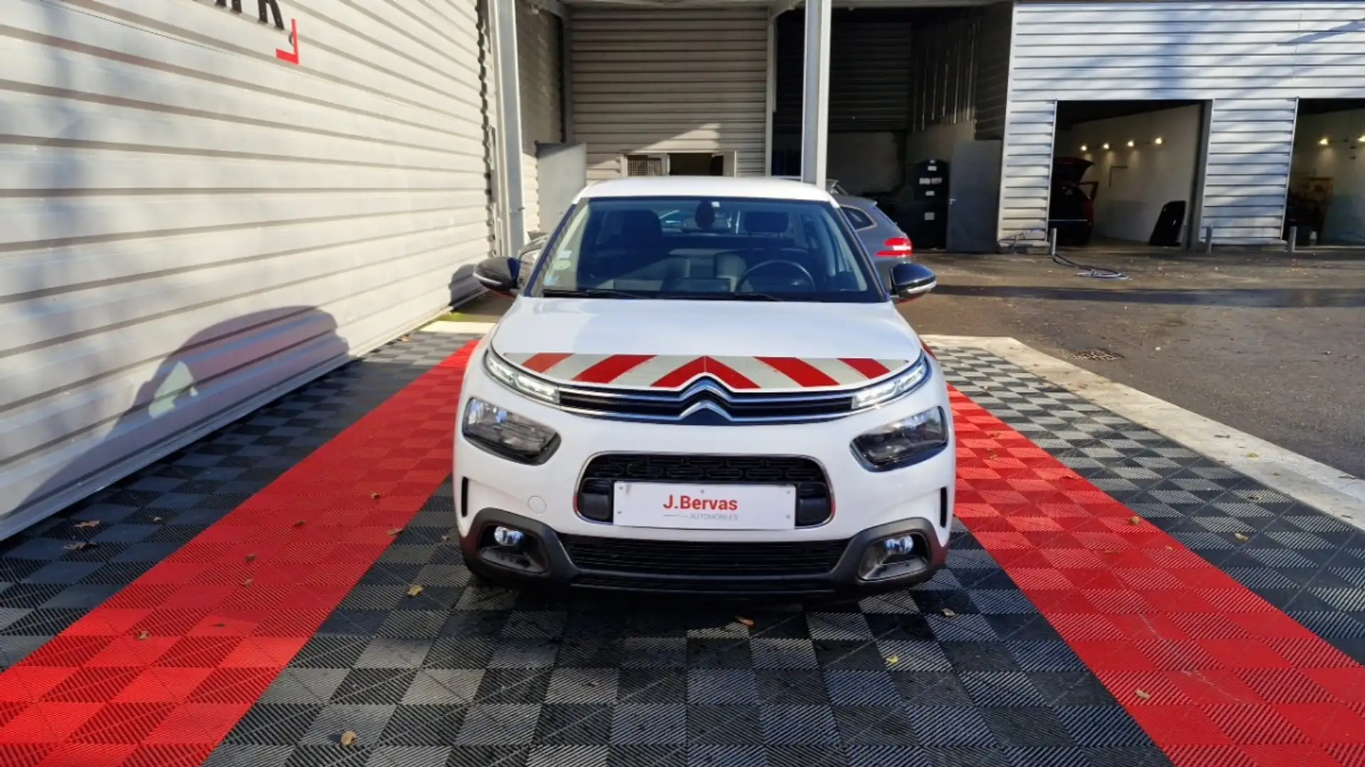 Citroen C4 Cactus SOCIETE BLUEHDI 100 SS BVM6 FEEL NAV Blanc - 2