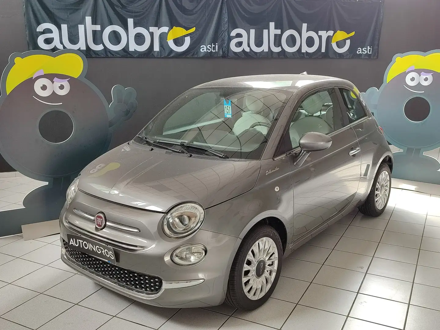 Fiat 500 500 1.0 hybrid Dolcevita 70cv Šedá - 1