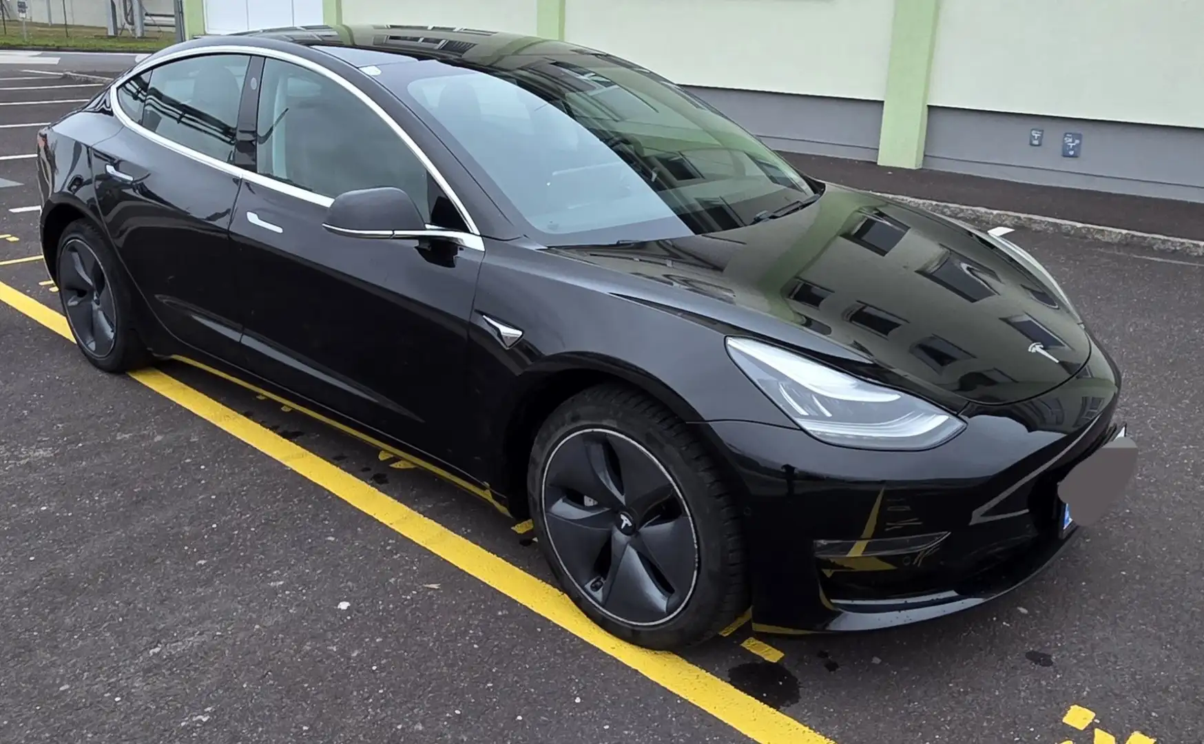 Tesla Model 3 Long Range AWD 75kWh FSD Schwarz - 2