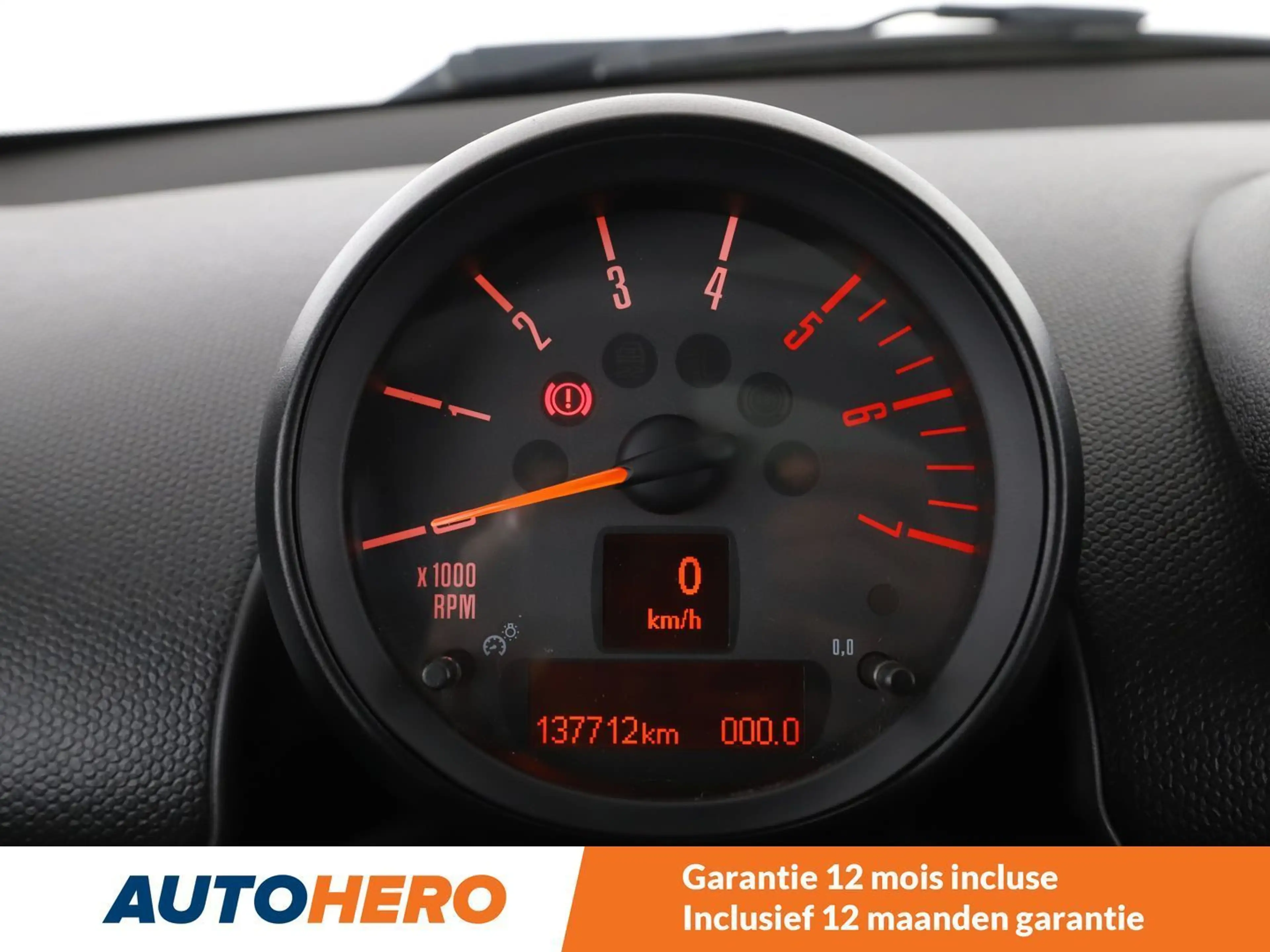 MINI One D Countryman One D — photo 6