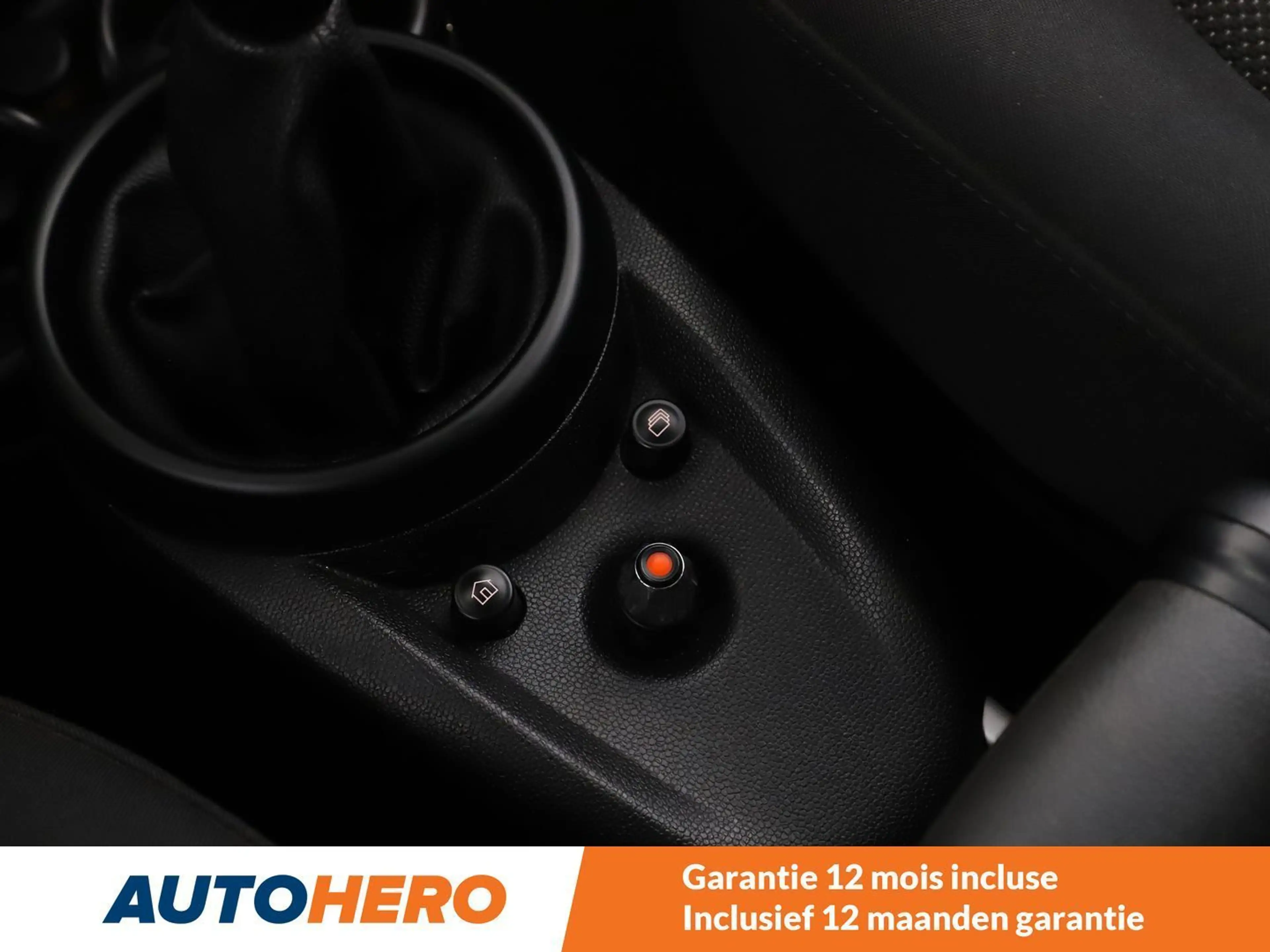 MINI One D Countryman One D — photo 11