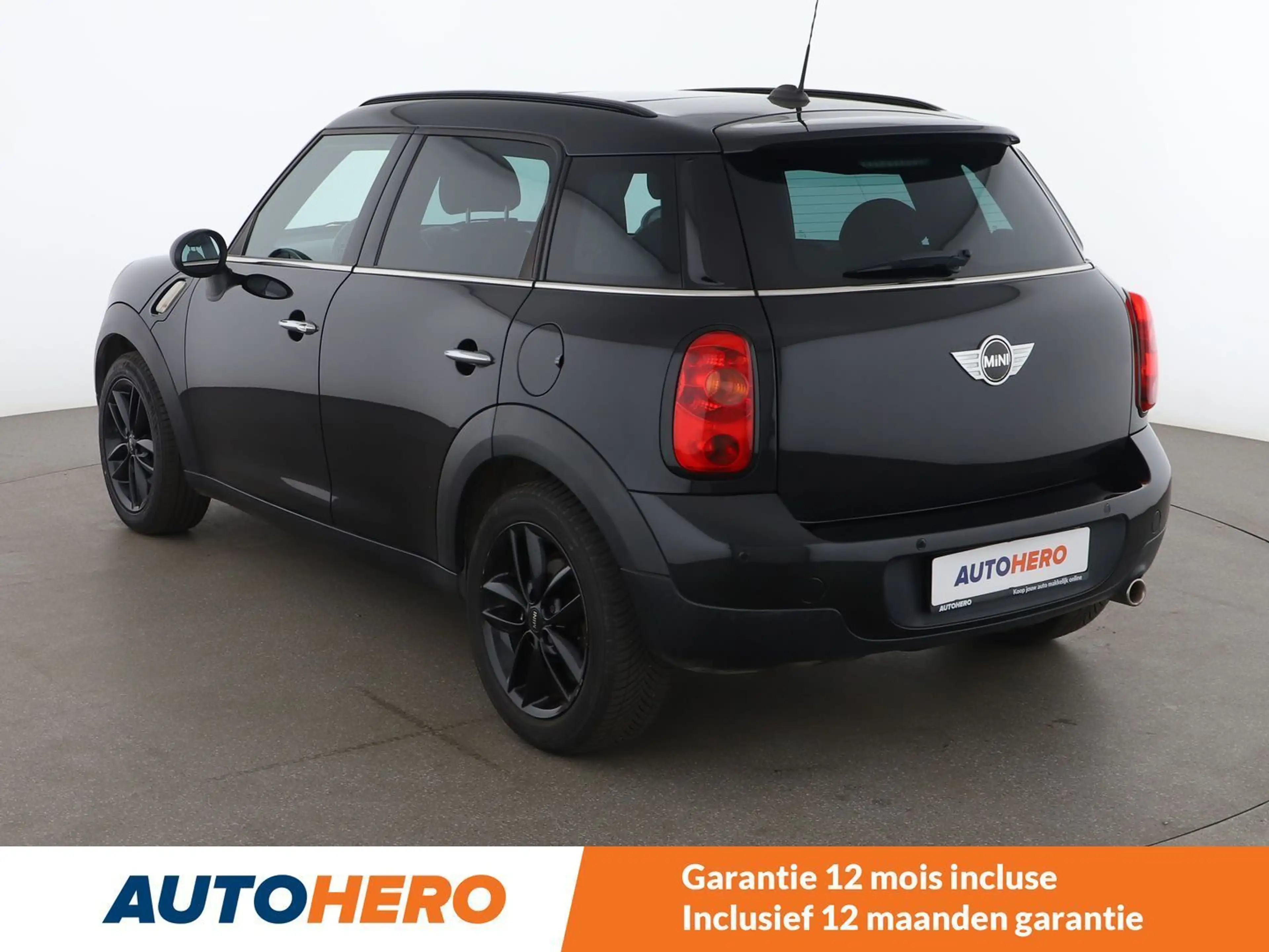 MINI One D Countryman One D — photo 4