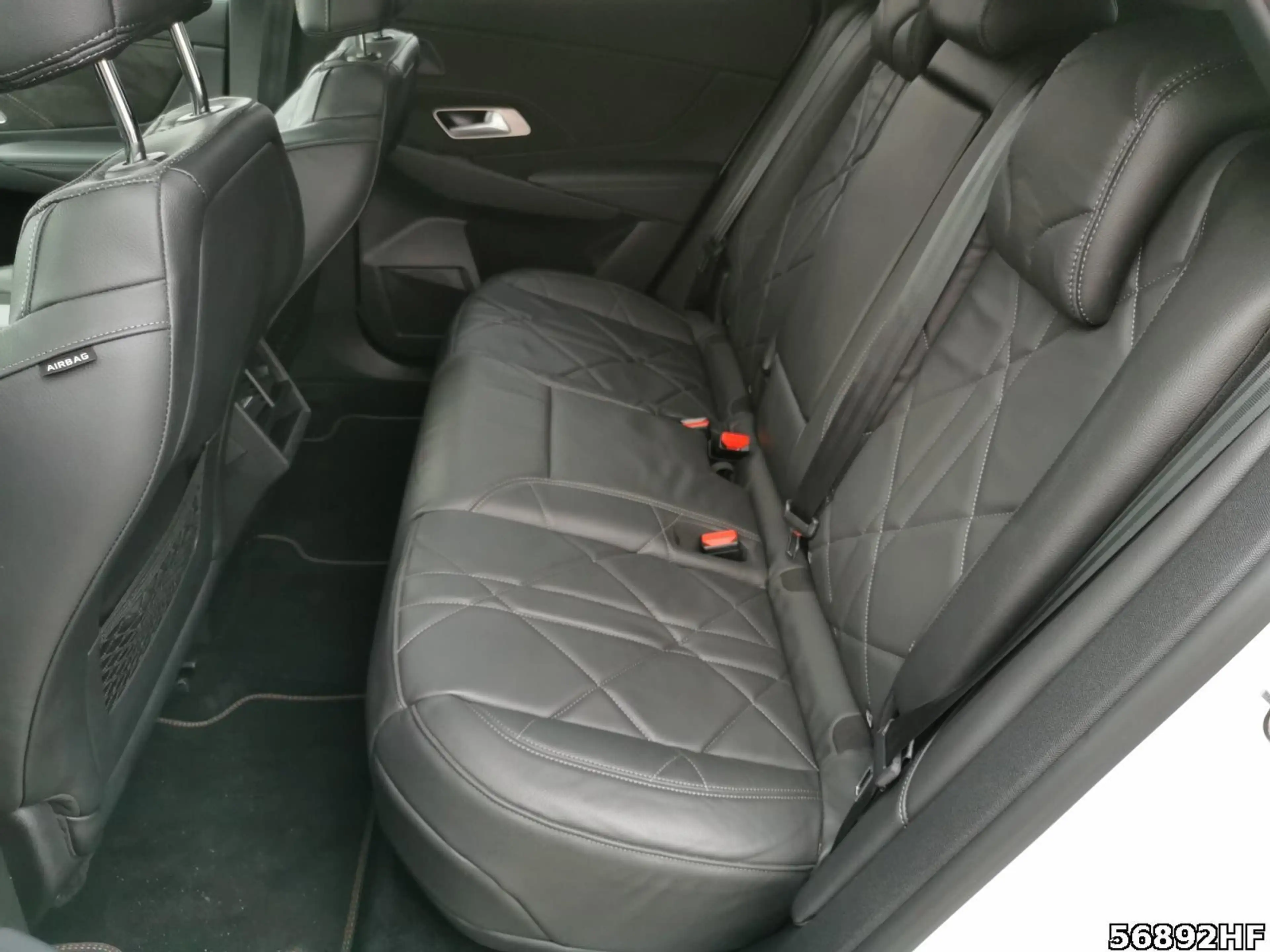 DS Automobiles DS 7 Hybrid 4x4, Performance Line — photo 12
