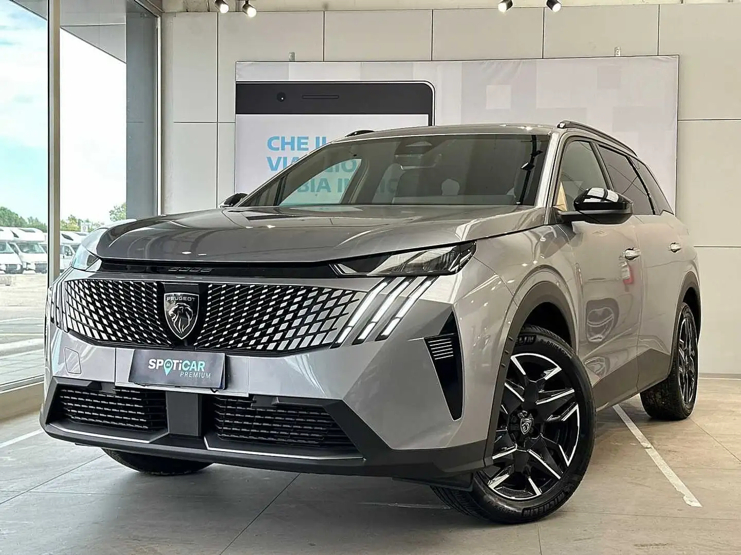 Peugeot 5008 3ª serie Hybrid 145 e-DCS6 Allure Argento - 1