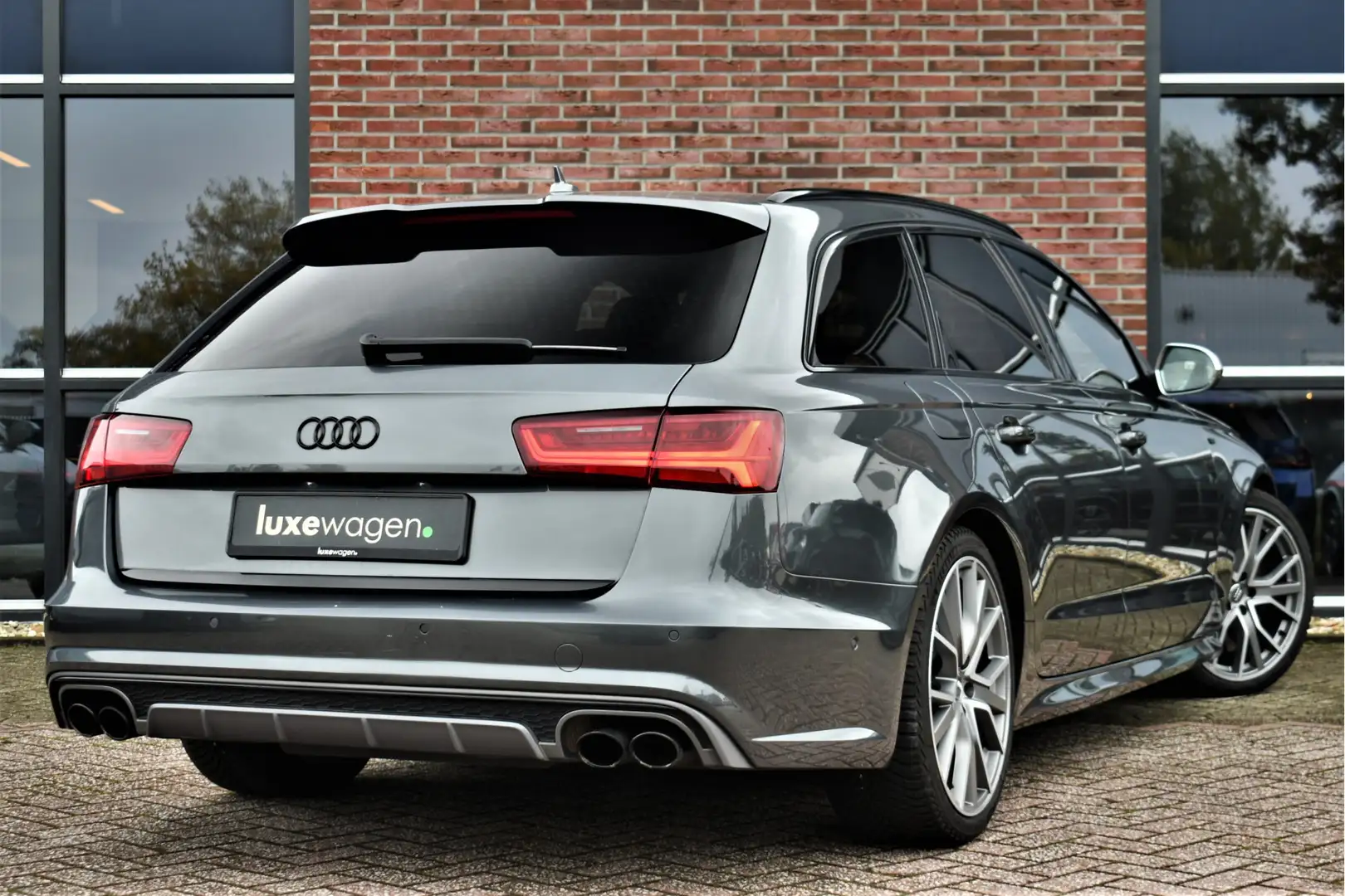 Audi S6 Avant 4.0 TFSI 450pk quattro Ceramic B&O S-zetels Gris - 2