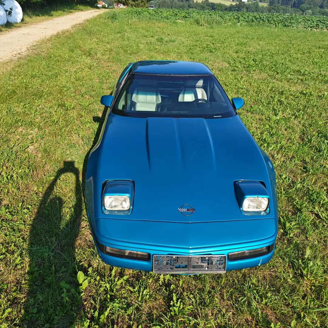 Chevrolet Corvette - 2