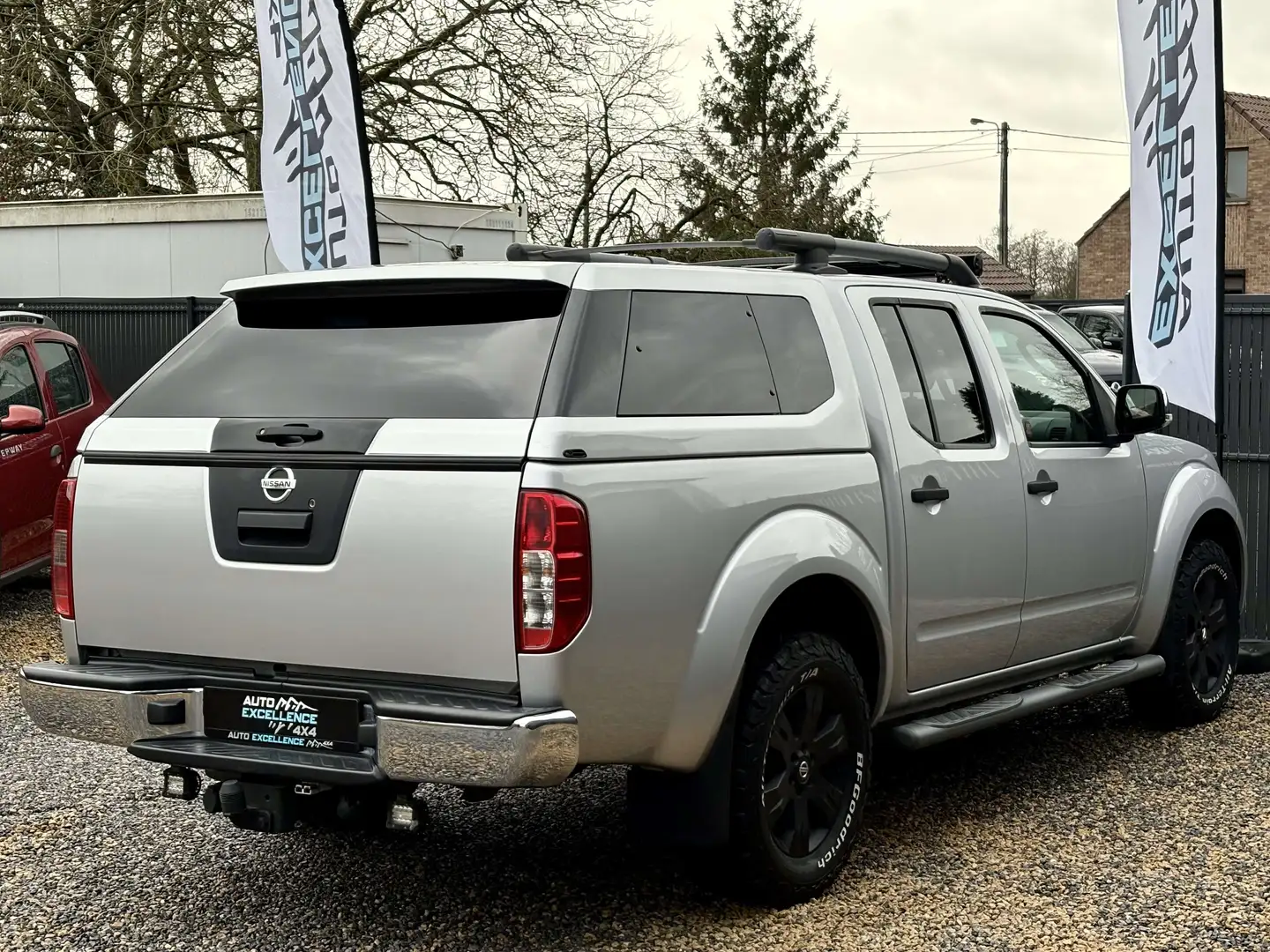 Nissan Navara 2.5 dCi 4x4 E5/ Full Options/ Neuve Gris - 2