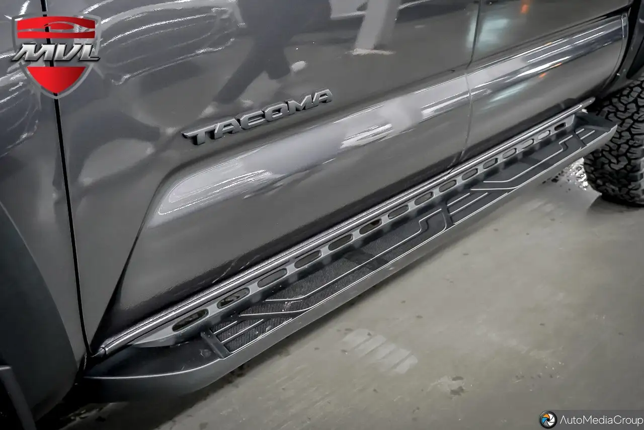 Toyota Tacoma снимка Toyota Tacoma