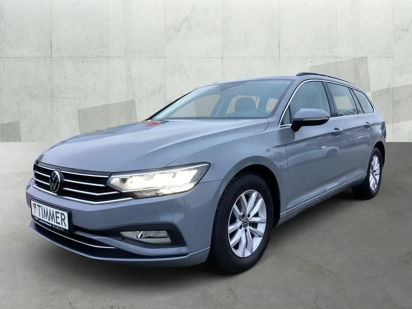 Volkswagen Passat Variant 2.0 TDI DSG BUSINESS +AHK +LED +ACC +RKAM +NAVI + Grau - 2