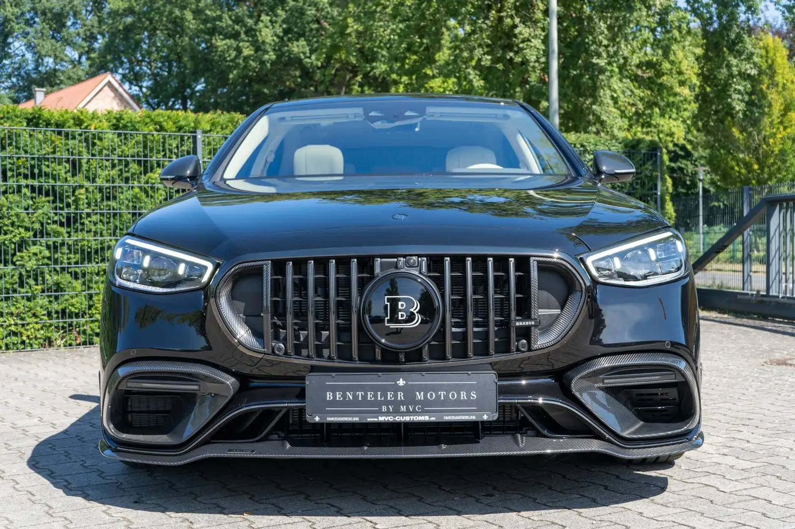Mercedes-Benz S 63 AMG S930 BRABUS Černá - 1