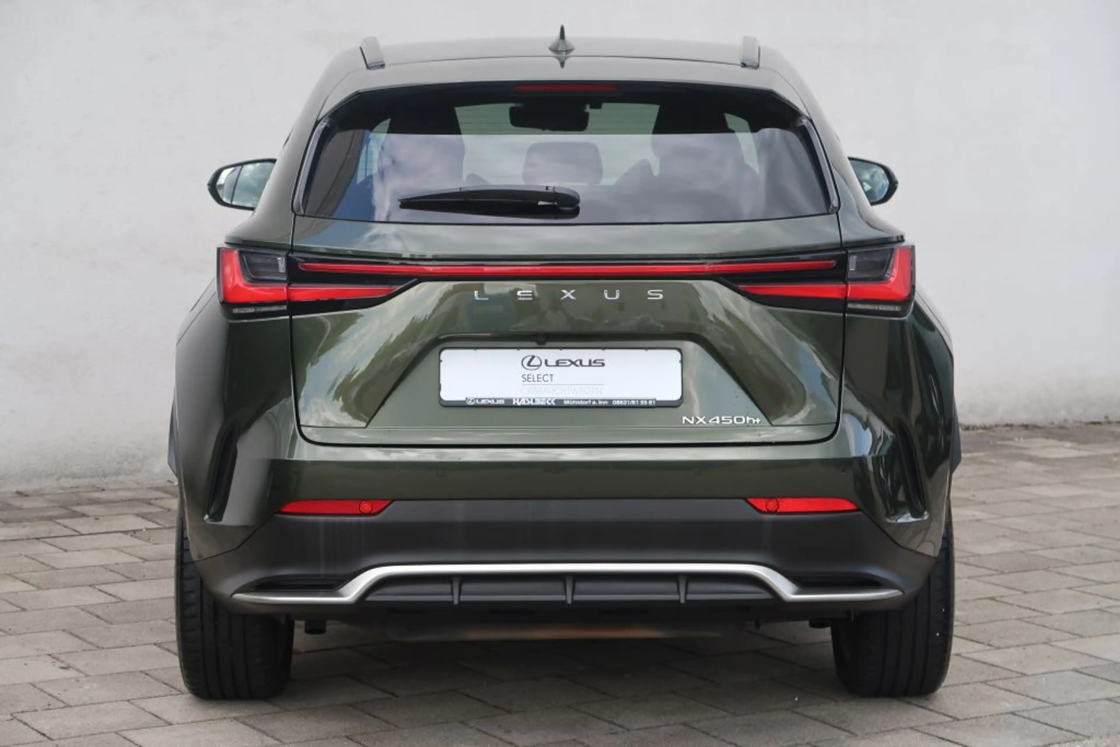 Lexus NX 450h+ E-FOUR F SPORT — photo 5