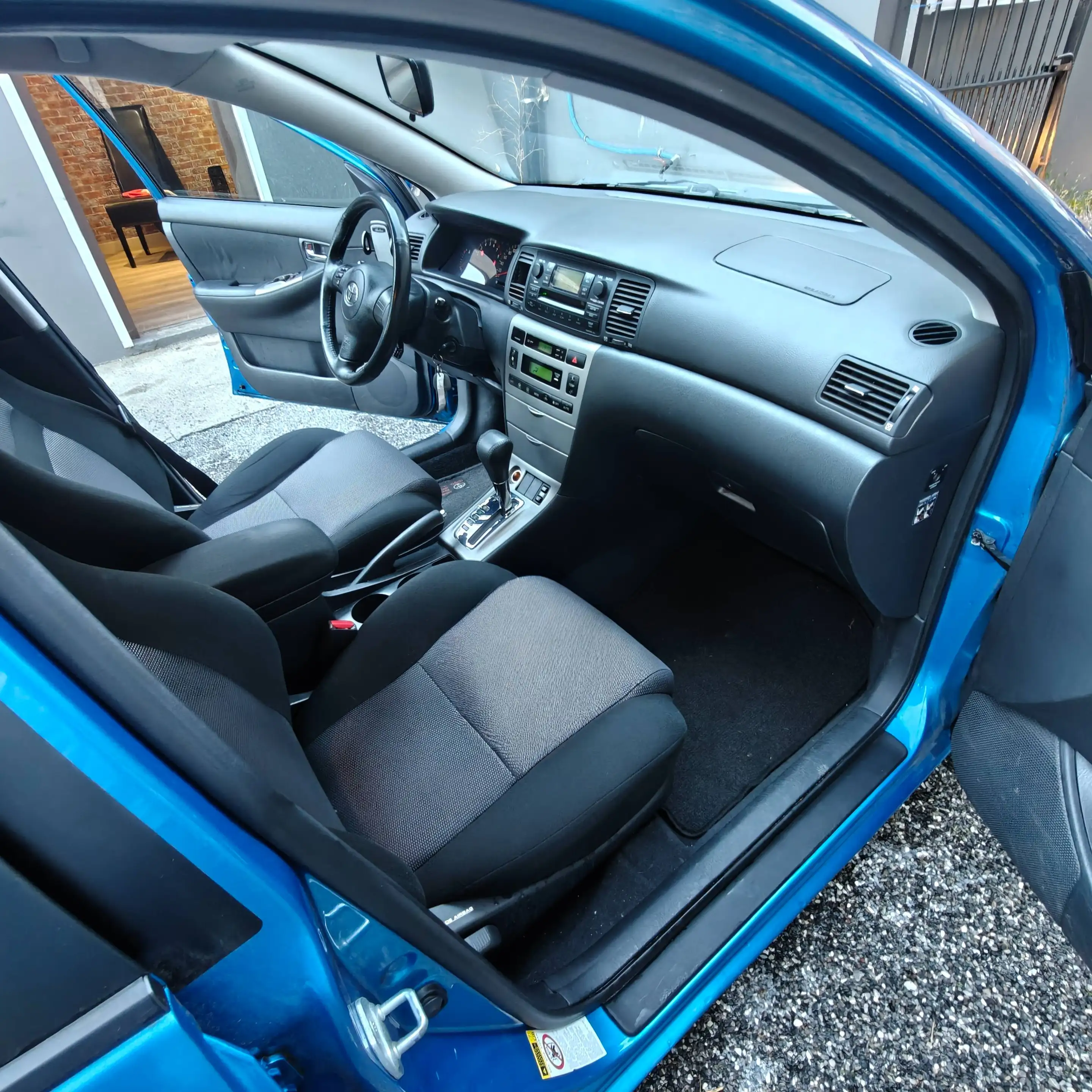 Toyota Corolla 1.6i VVT-i 16v Linea Sol — photo 9