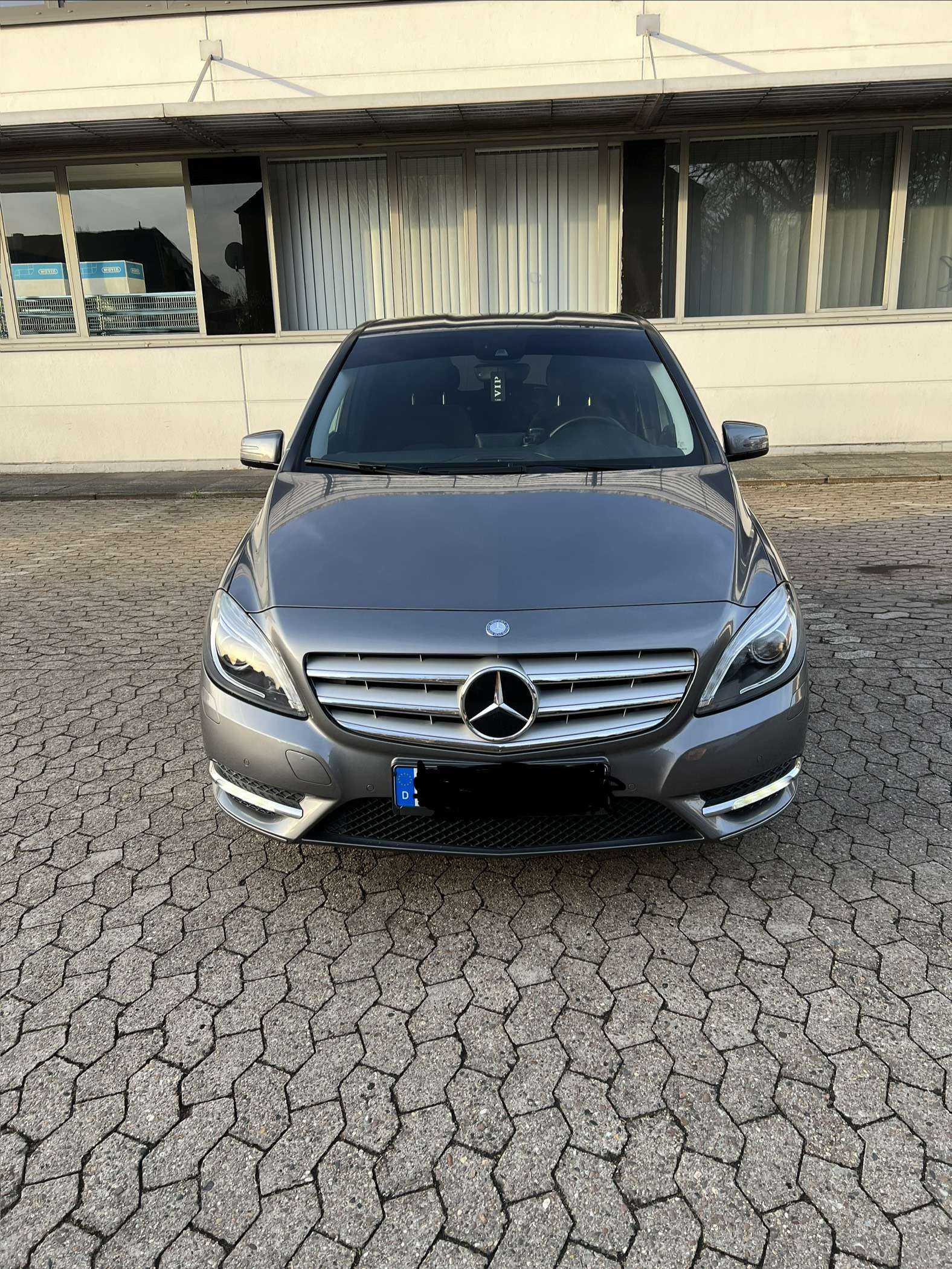 Second hand Mercedes Benz B-Class 200