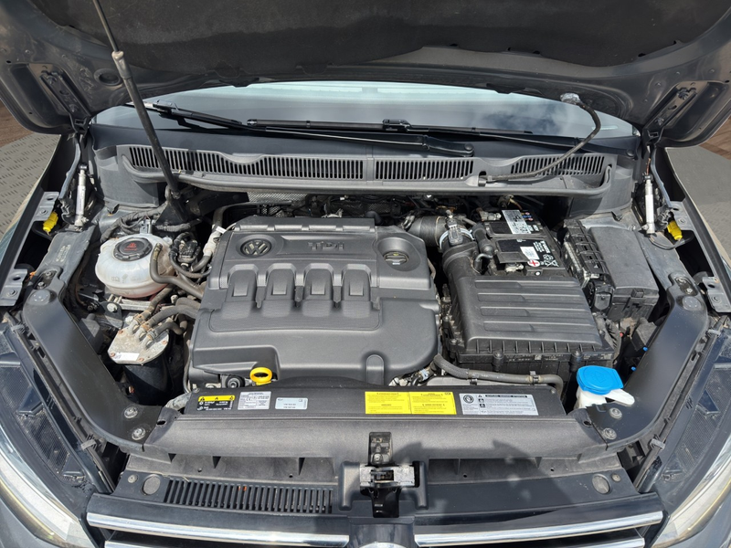 Volkswagen Touran 1.6 TDI BMT Join ACC*NAVI*AHK*SHZ Klima Navi — photo 9