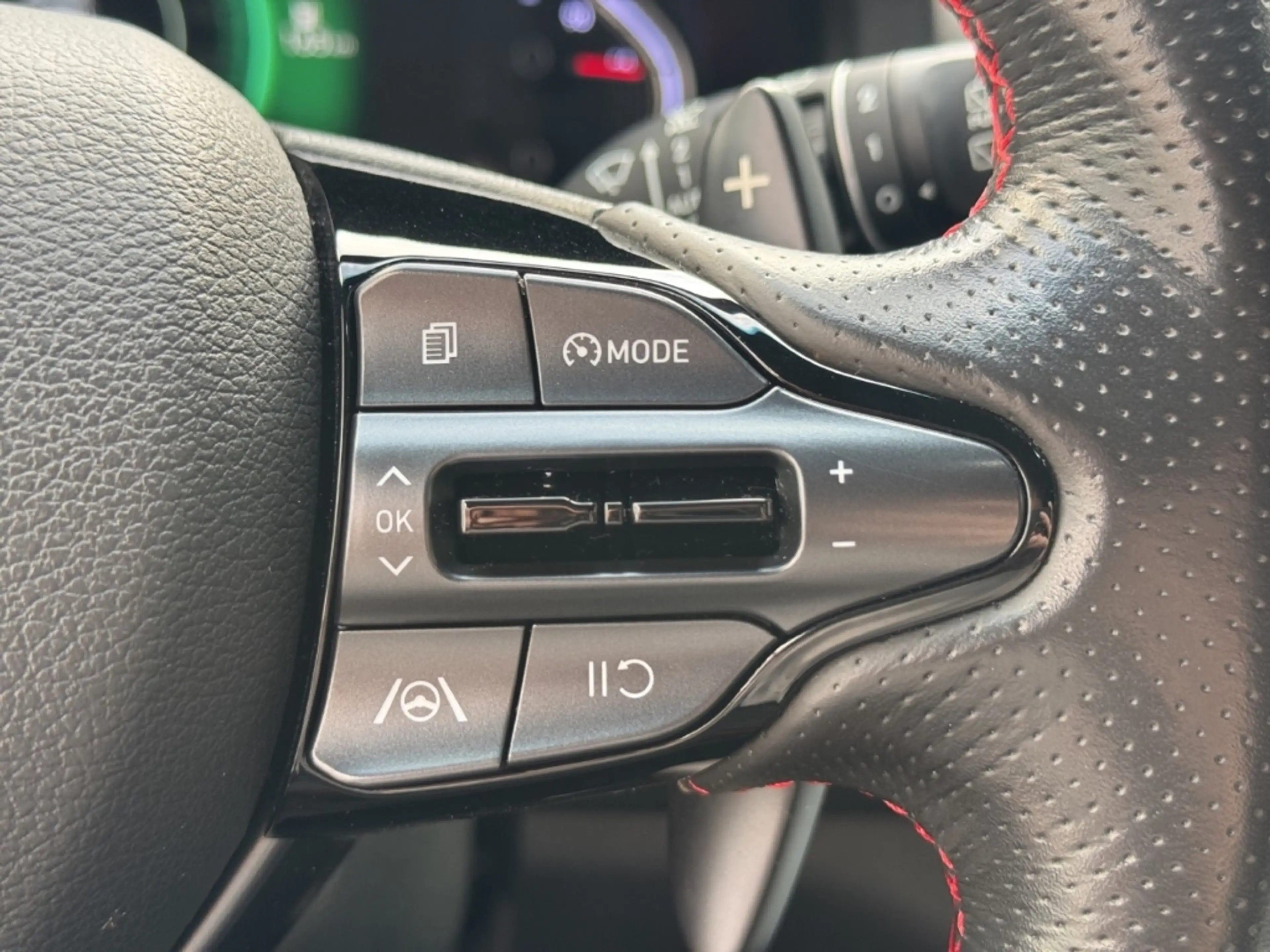 Hyundai i30 Kombi N-Line 1.5 T-GDi (48V) DCT *LED*CARPLAY*CAM* — photo 17