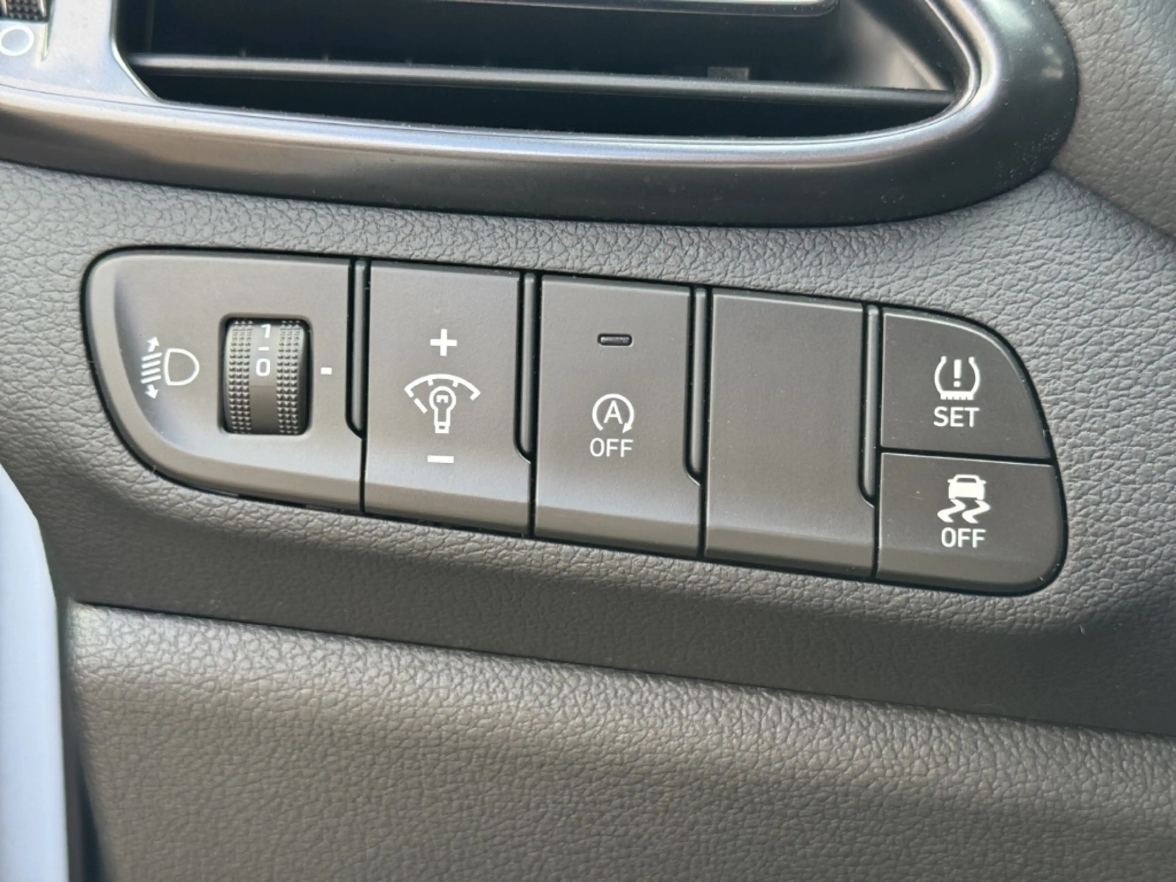 Hyundai i30 Kombi N-Line 1.5 T-GDi (48V) DCT *LED*CARPLAY*CAM* — photo 14