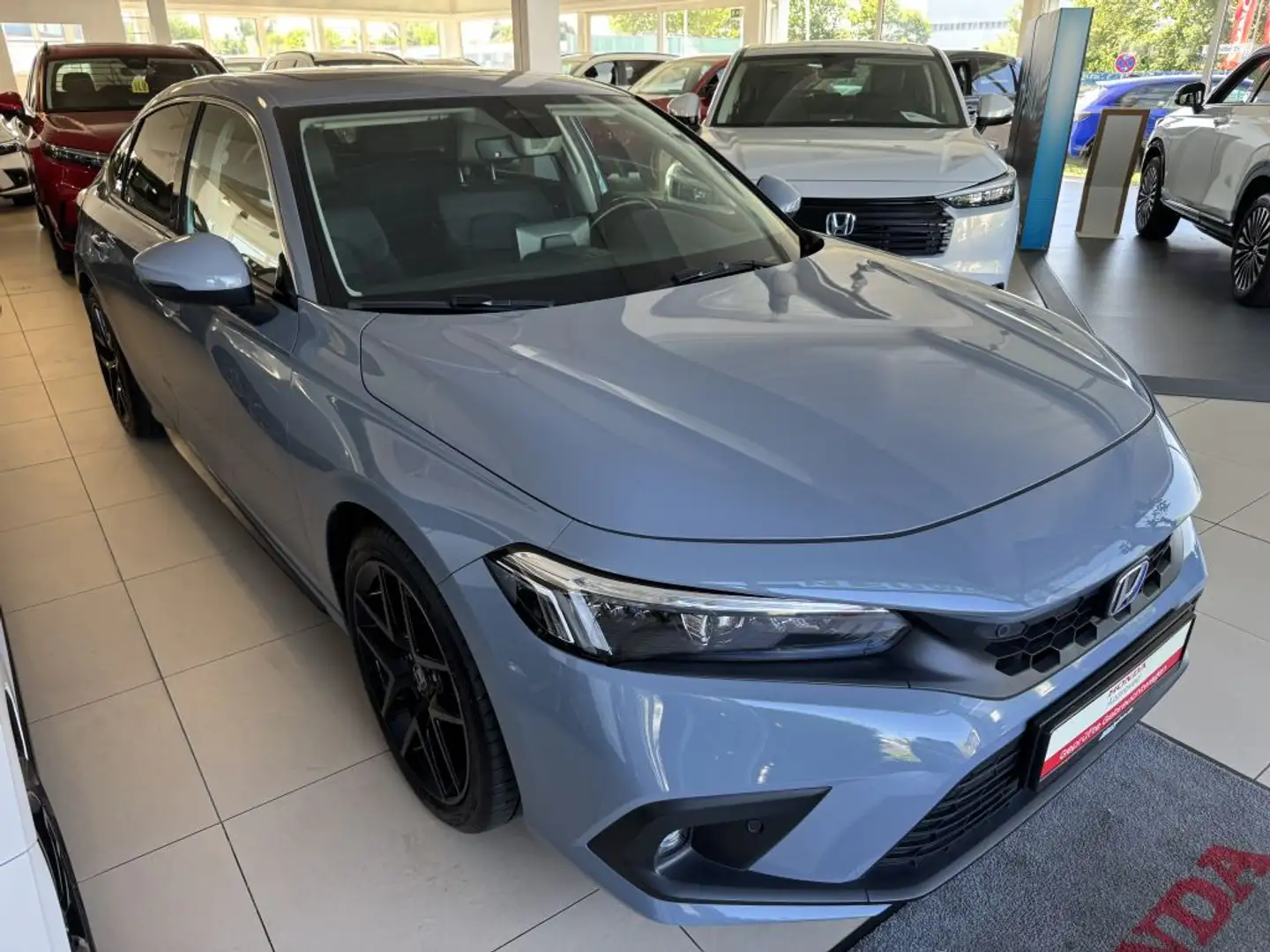Honda Civic e:HEV 2.0 i-MMD Hybrid Advance Grau - 1