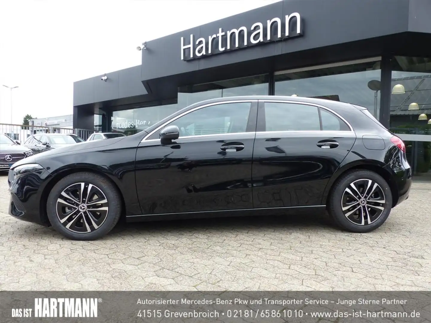 Mercedes-Benz A 180 PROGRESSIVE+ADVANCED PLUS+R.KAM+WINTER+NAV Schwarz - 2