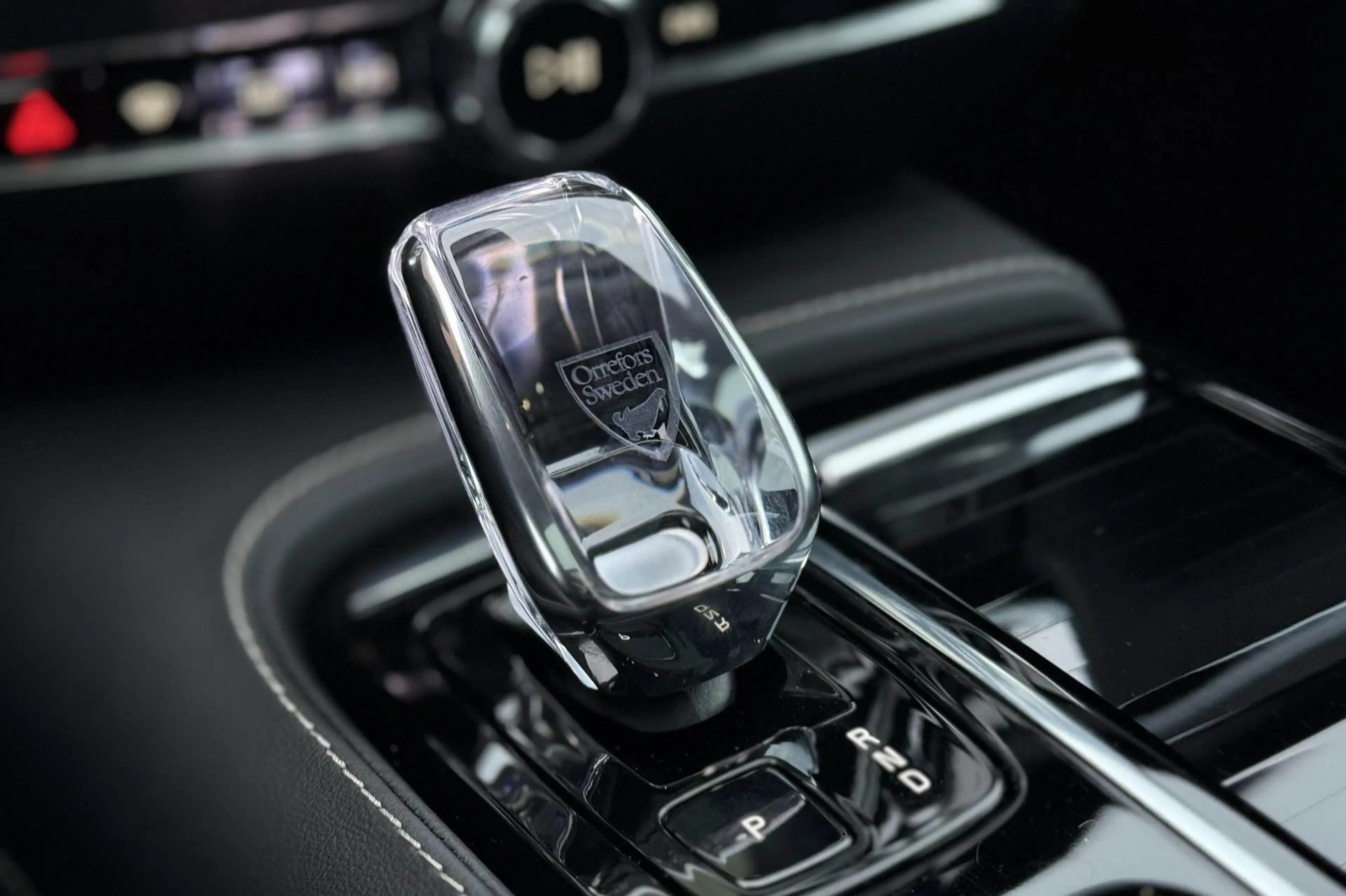 Volvo V60 T8 Plug-in hybrid AWD Plus Dark | Panoramadak | Tr — photo 9