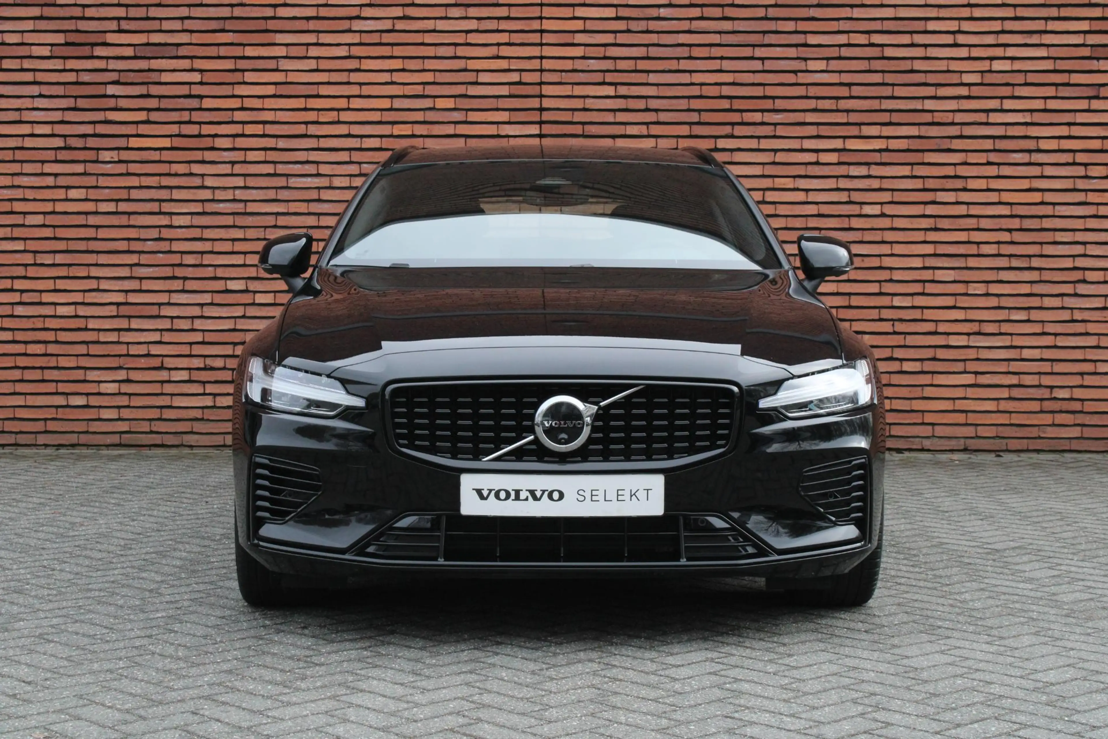 Volvo V60 T8 Plug-in hybrid AWD Plus Dark | Panoramadak | Tr — photo 15