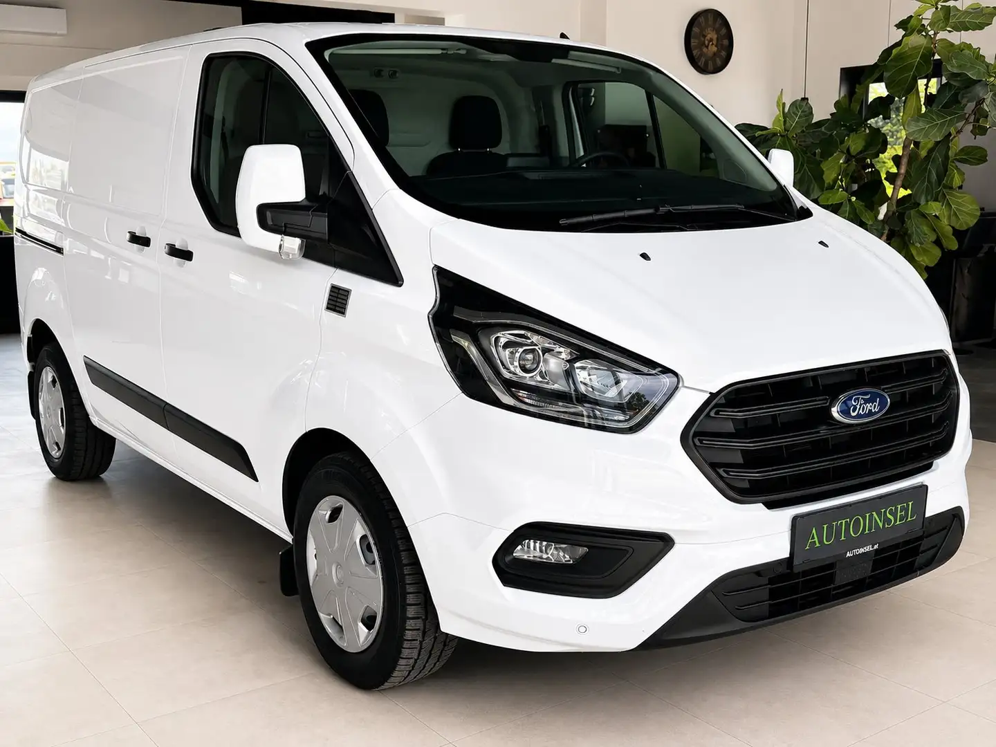 Ford Transit Custom 340 L1 AUT. Navi 170 PS Weiß - 2