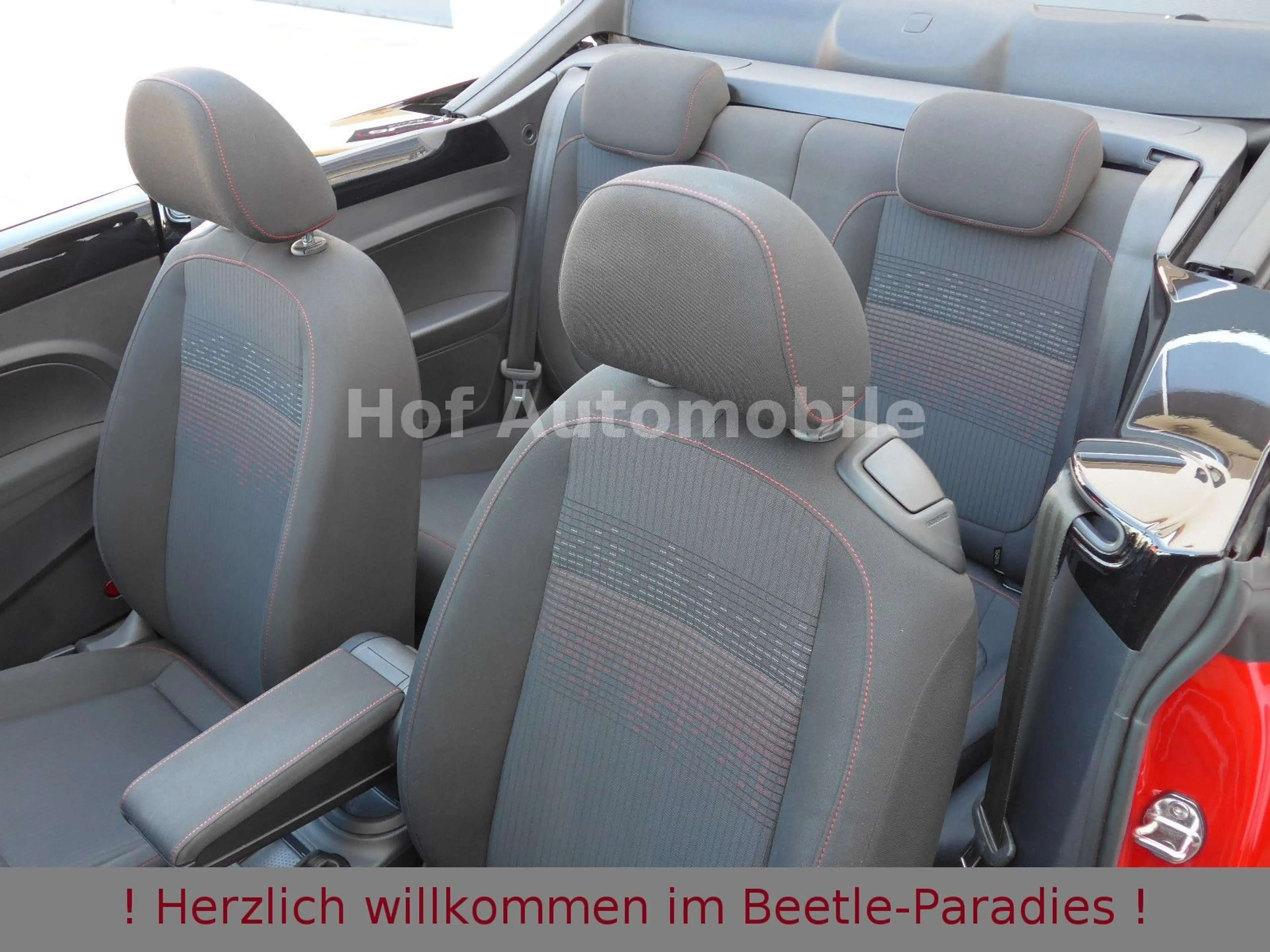 Volkswagen Beetle 1.4TSI Sound Xenon Navi Blindspot AppCon — photo 12