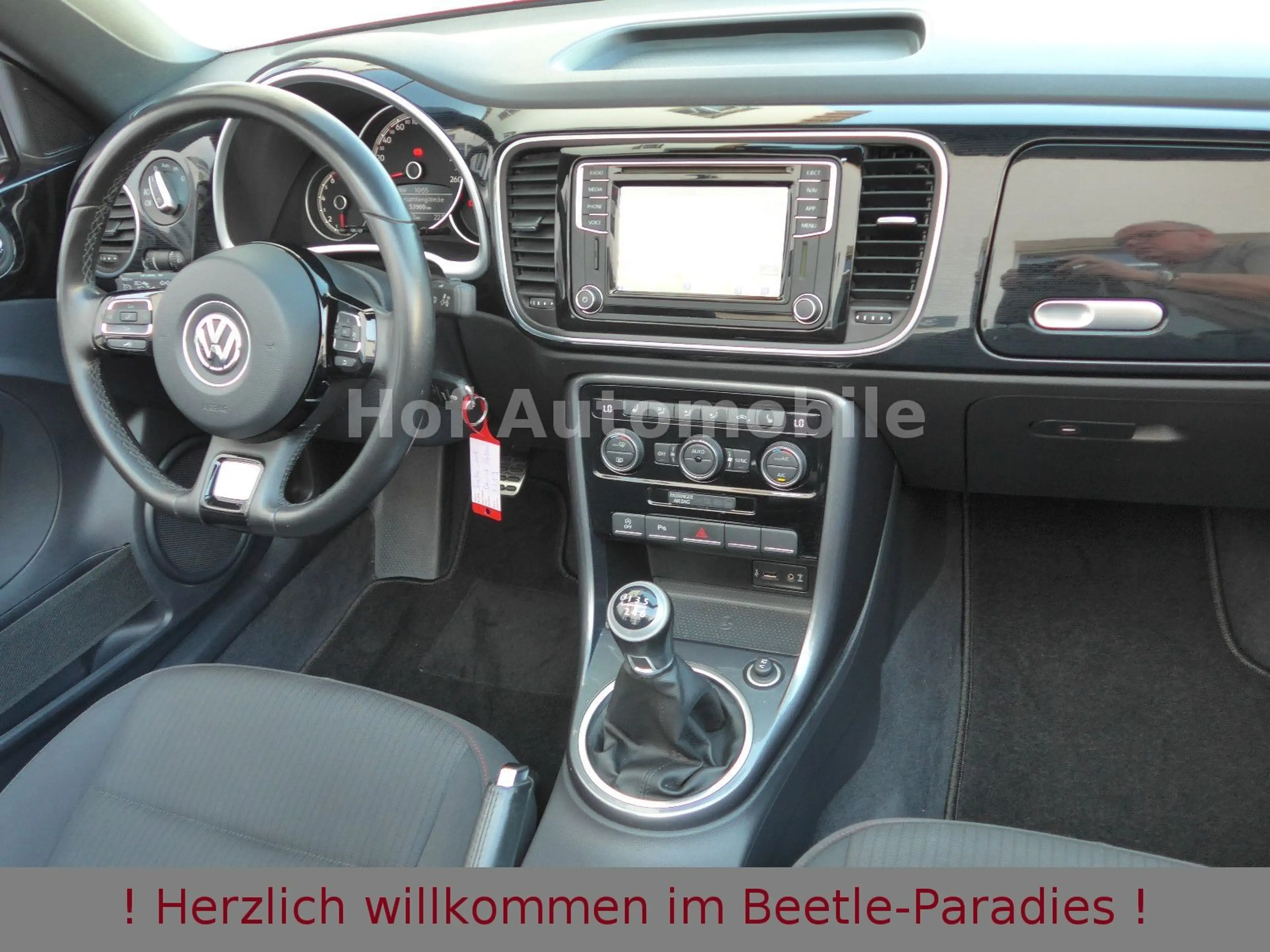 Volkswagen Beetle 1.4TSI Sound Xenon Navi Blindspot AppCon — photo 11